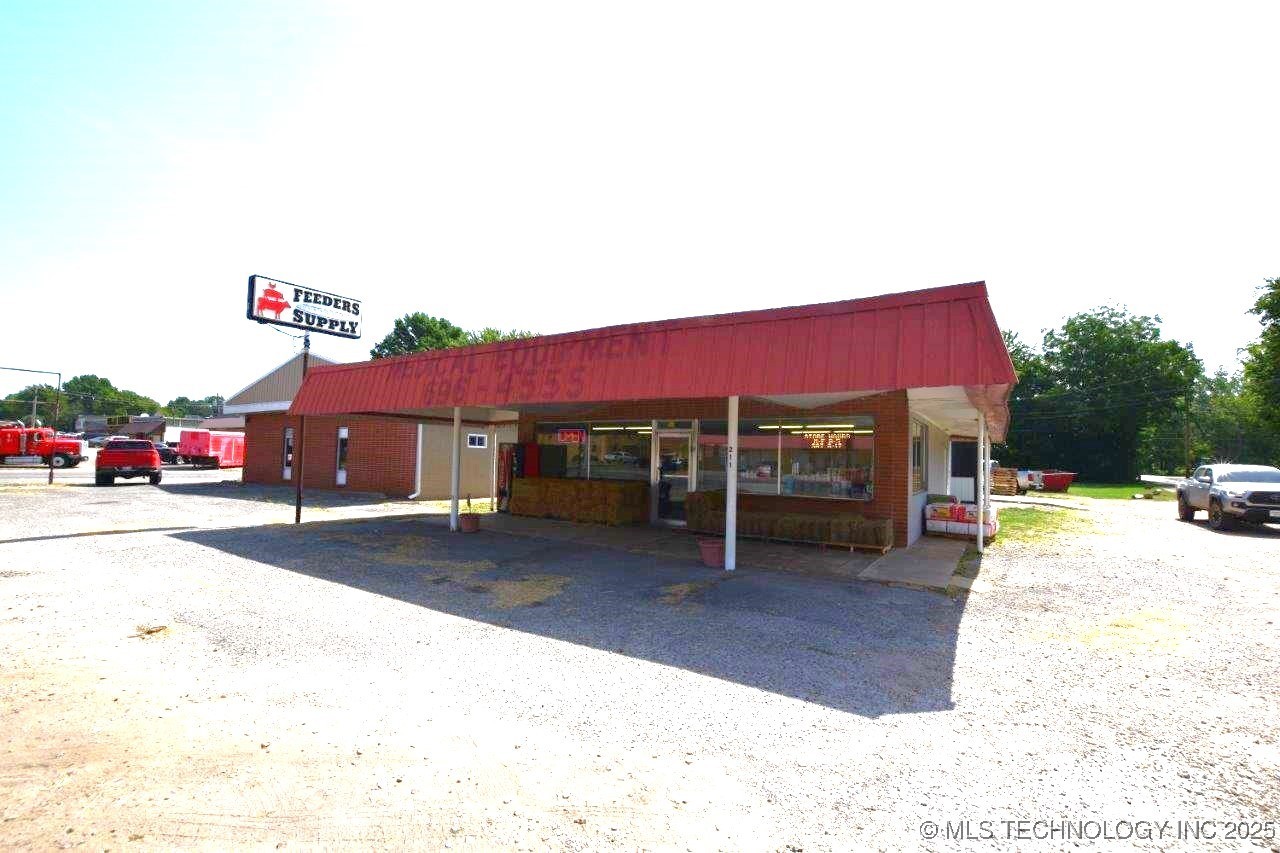 211 N 2nd Street Property Photo