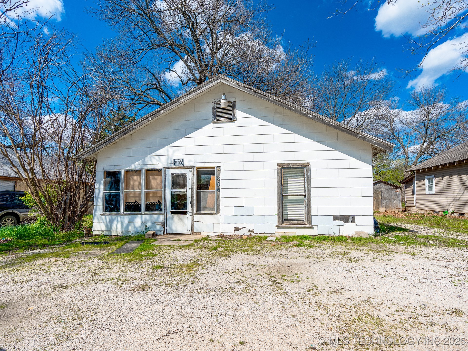 806 W 14th Street Property Photo