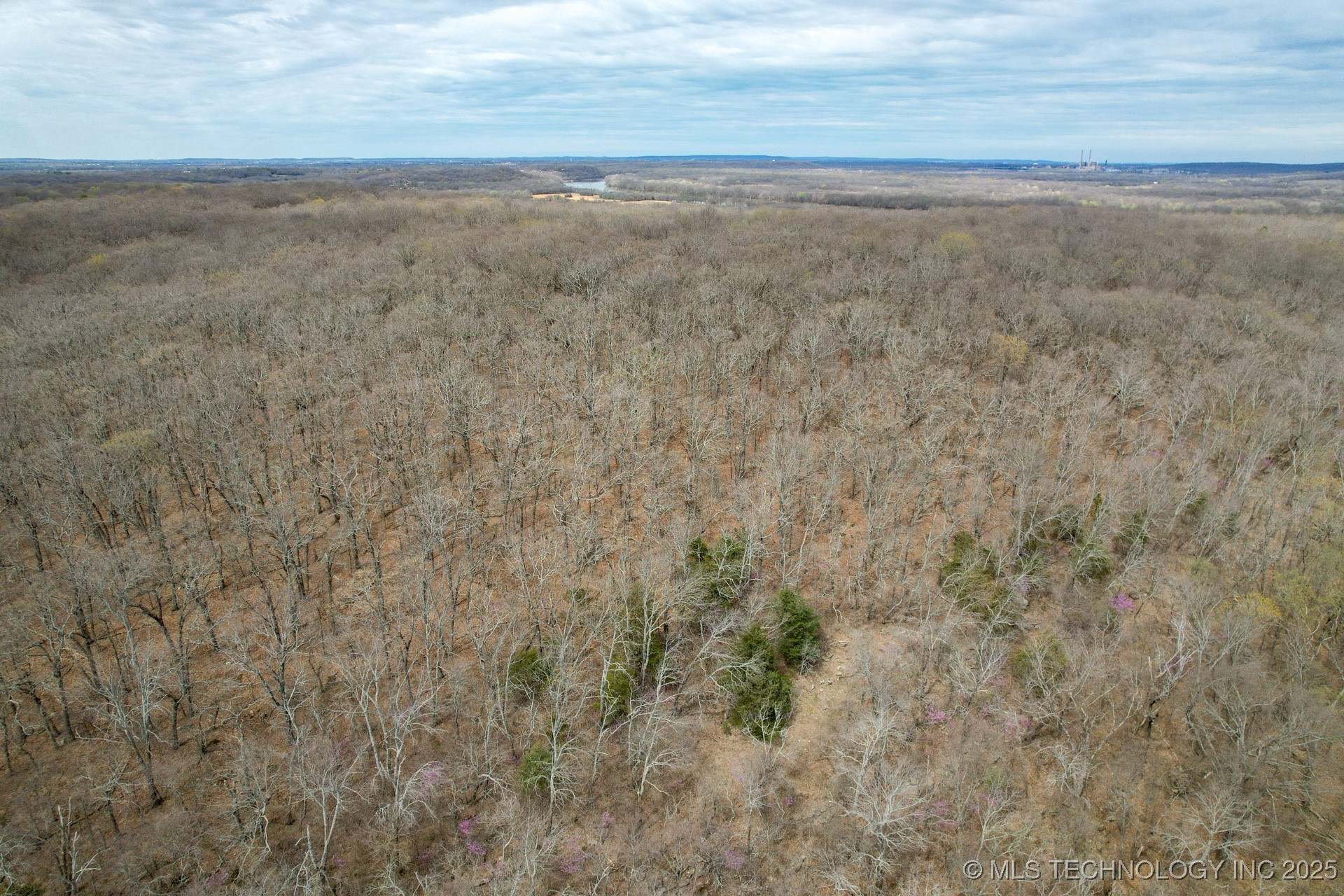 135 E 620 Road Property Photo 36