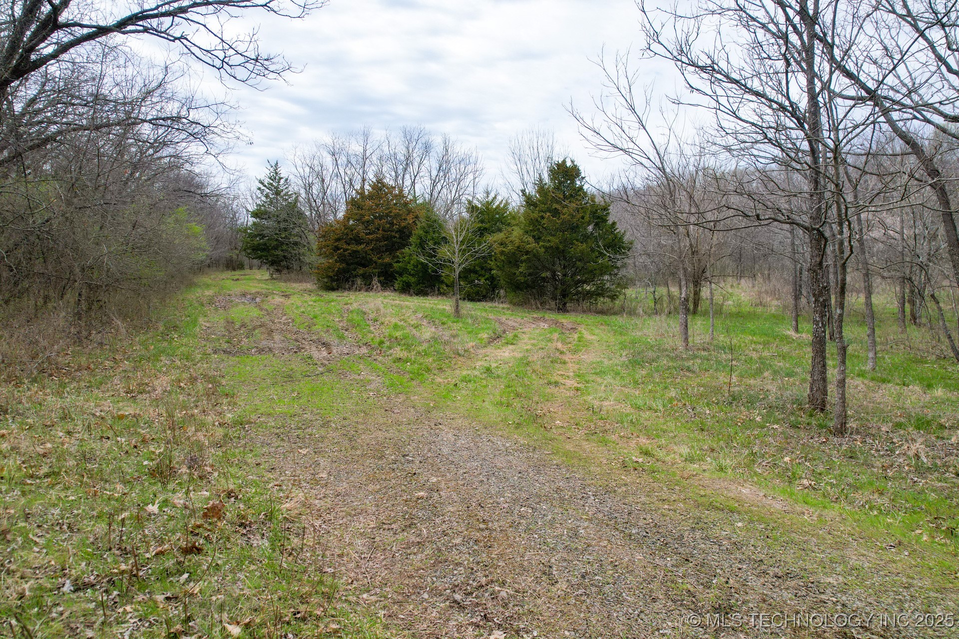 135 E 620 Road Property Photo 43