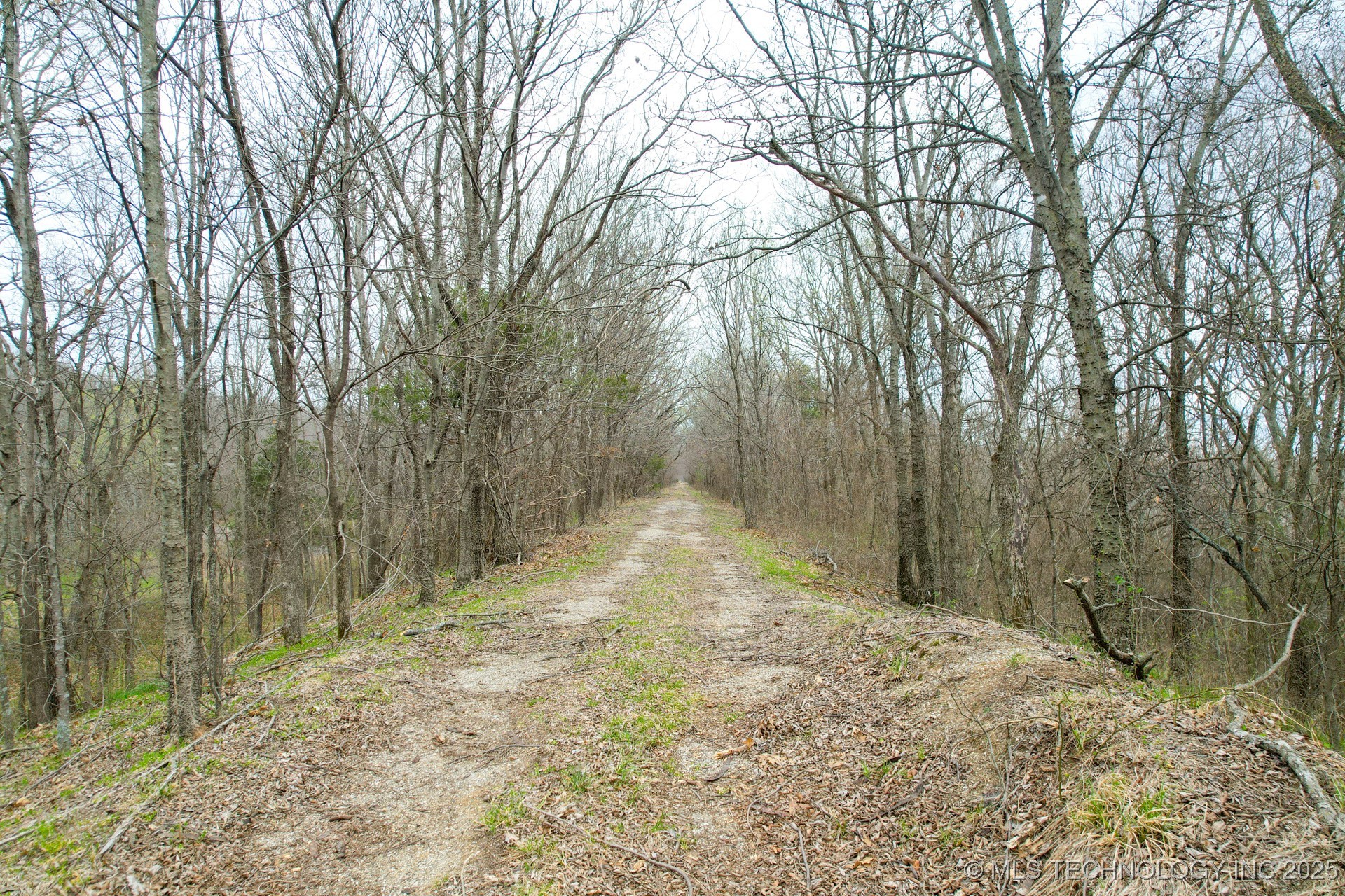 135 E 620 Road Property Photo 46