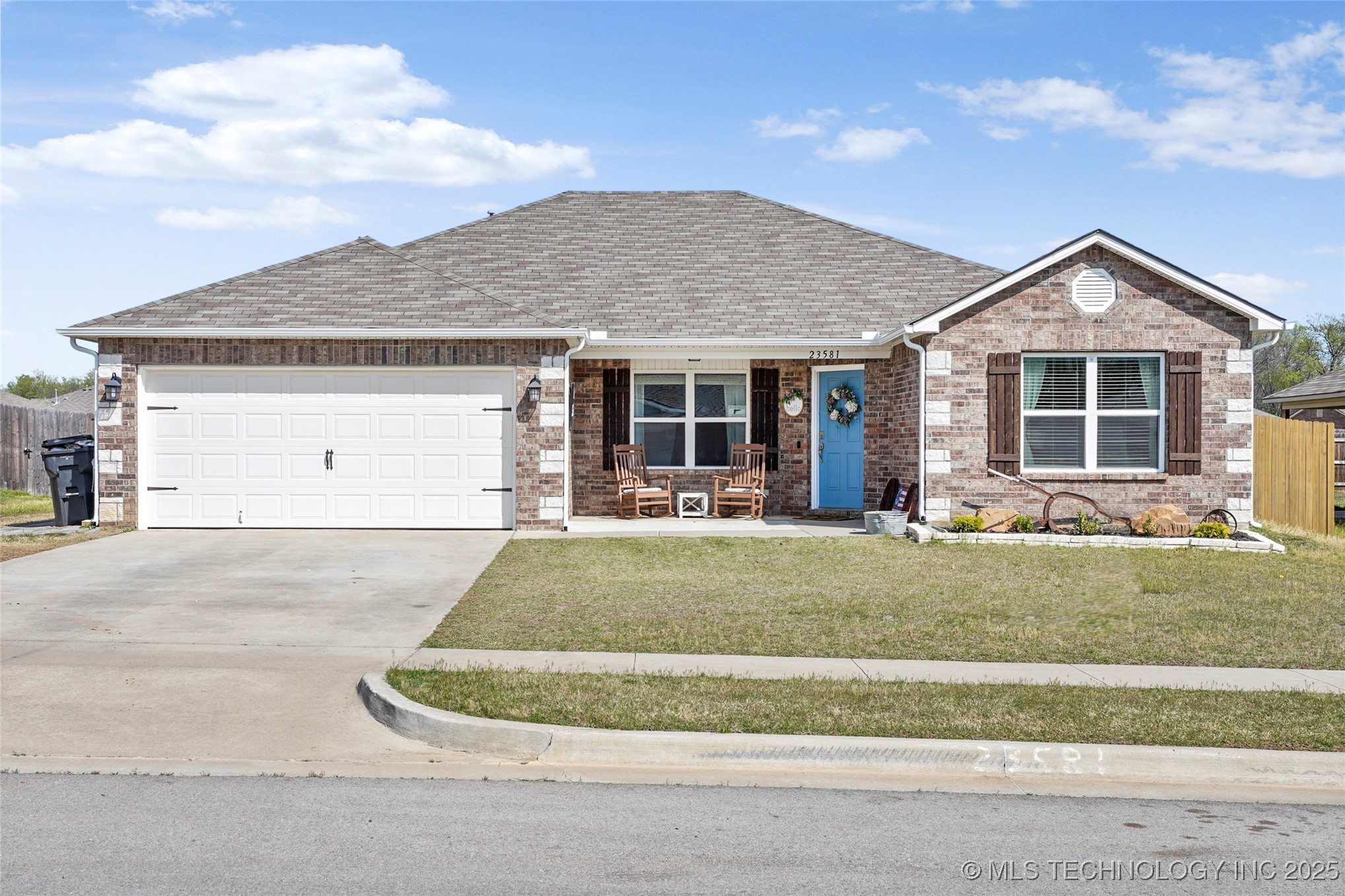 23581 S Mae Drive Property Photo 1
