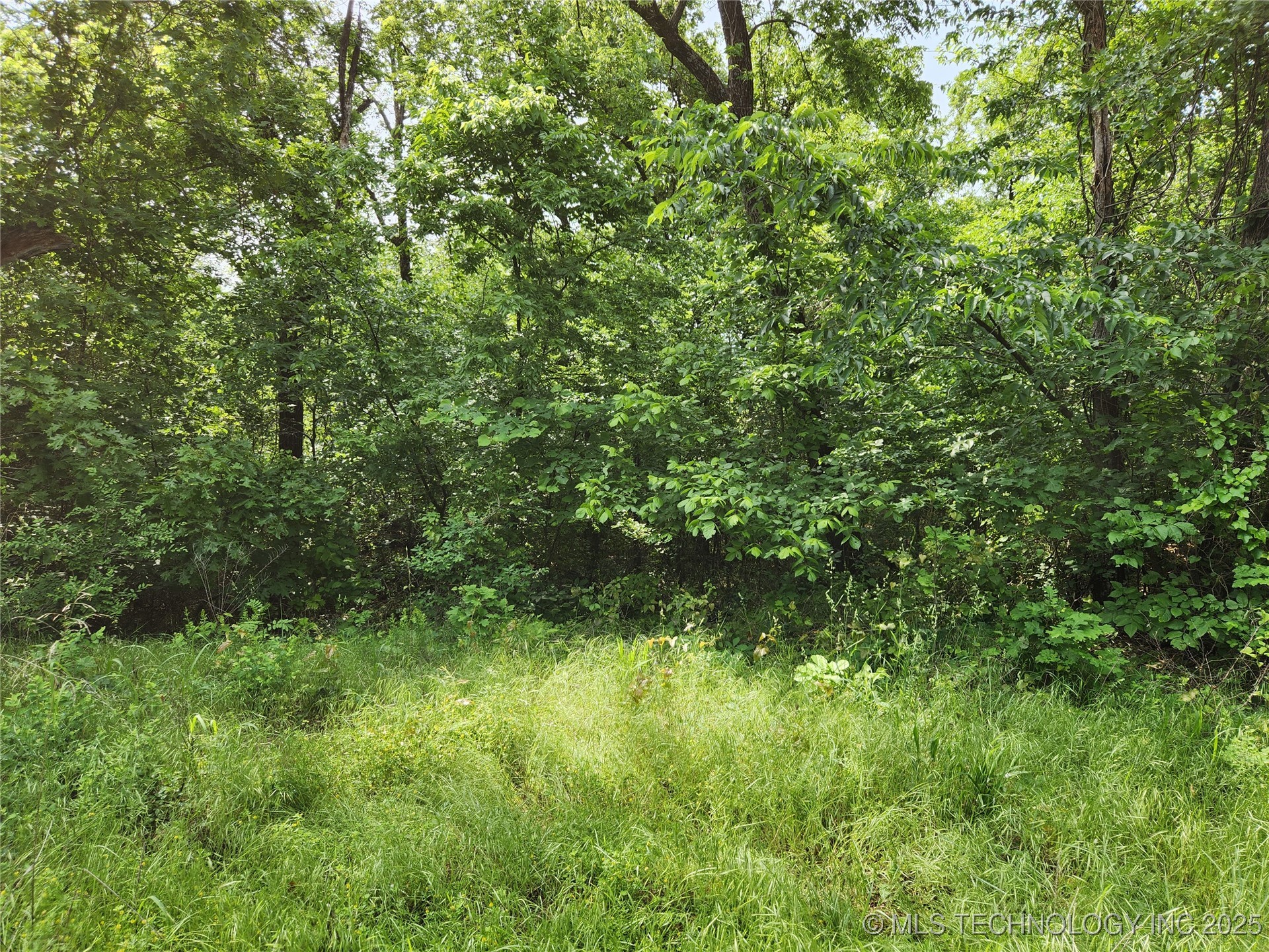 S 043 Road Property Photo