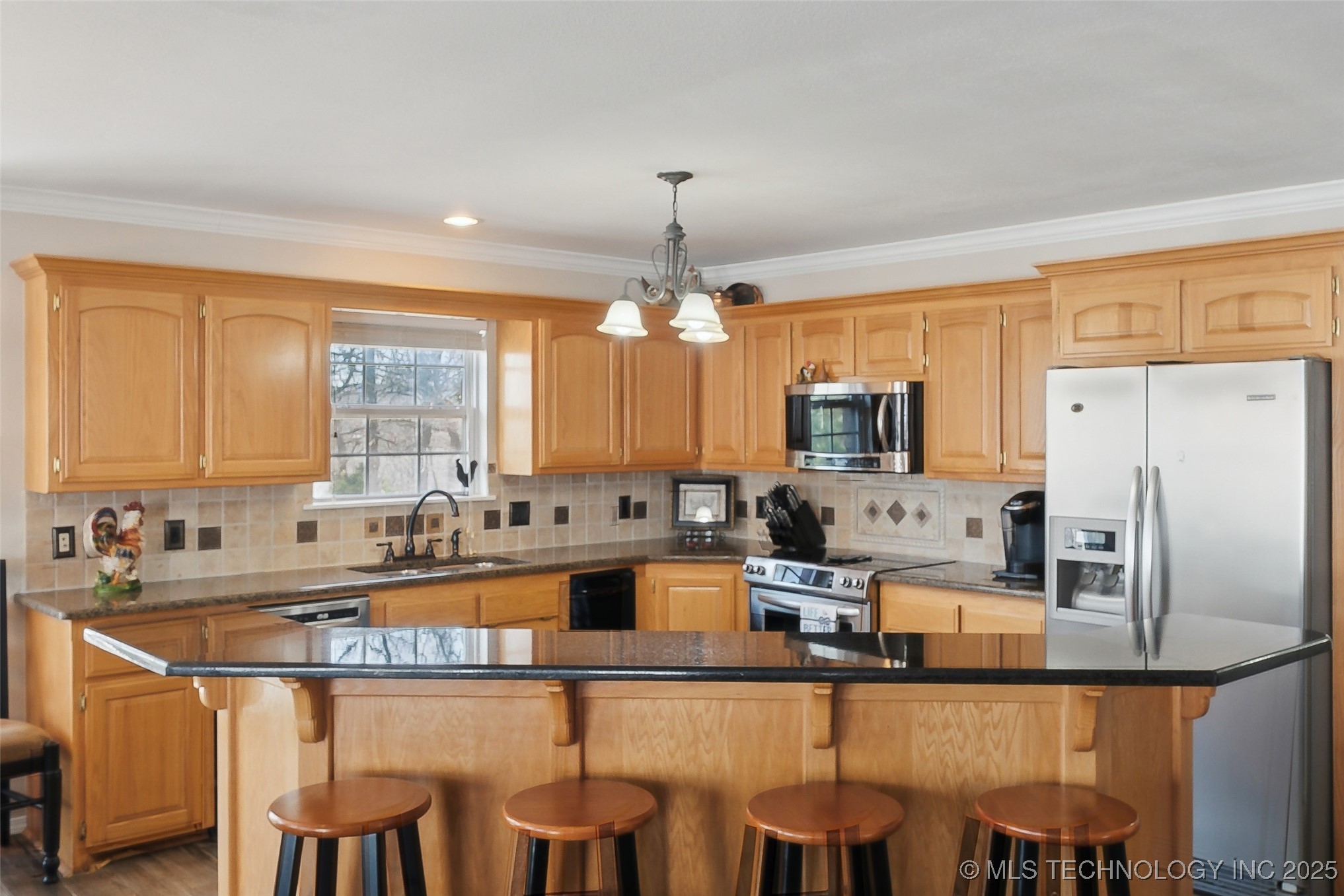 20136 W Chicken Creek Road Property Photo 5