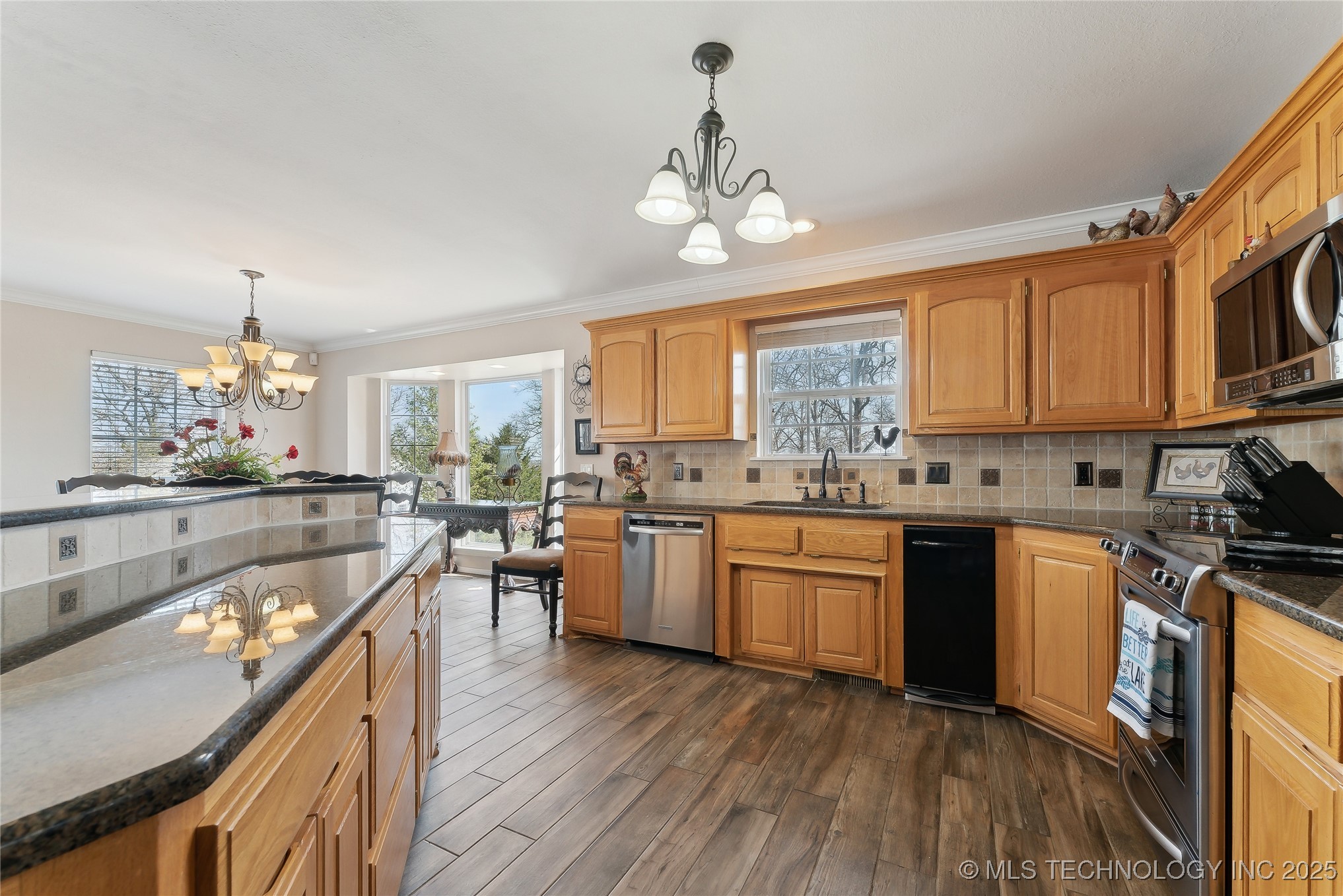 20136 W Chicken Creek Road Property Photo 6