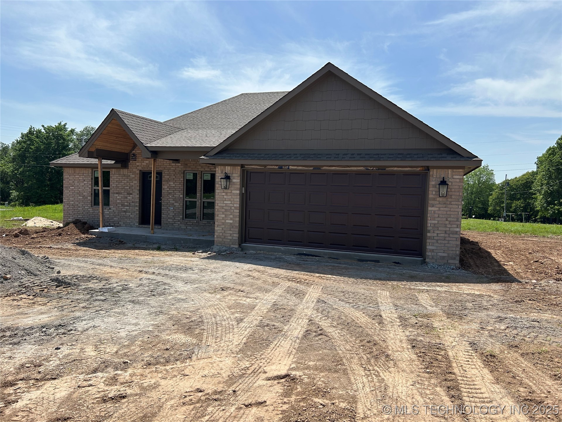 2060 N Everly Drive Property Photo 1
