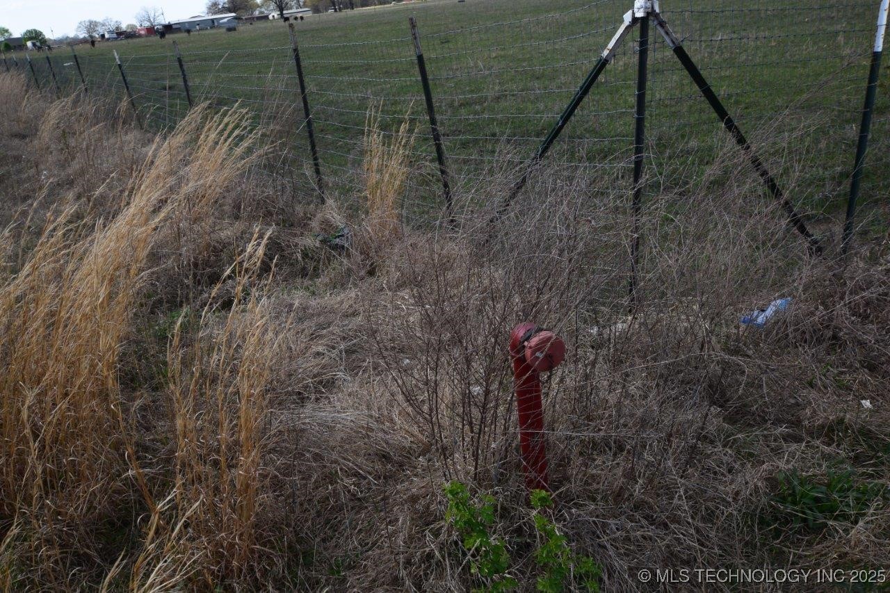 E 1137 Road Property Photo 4