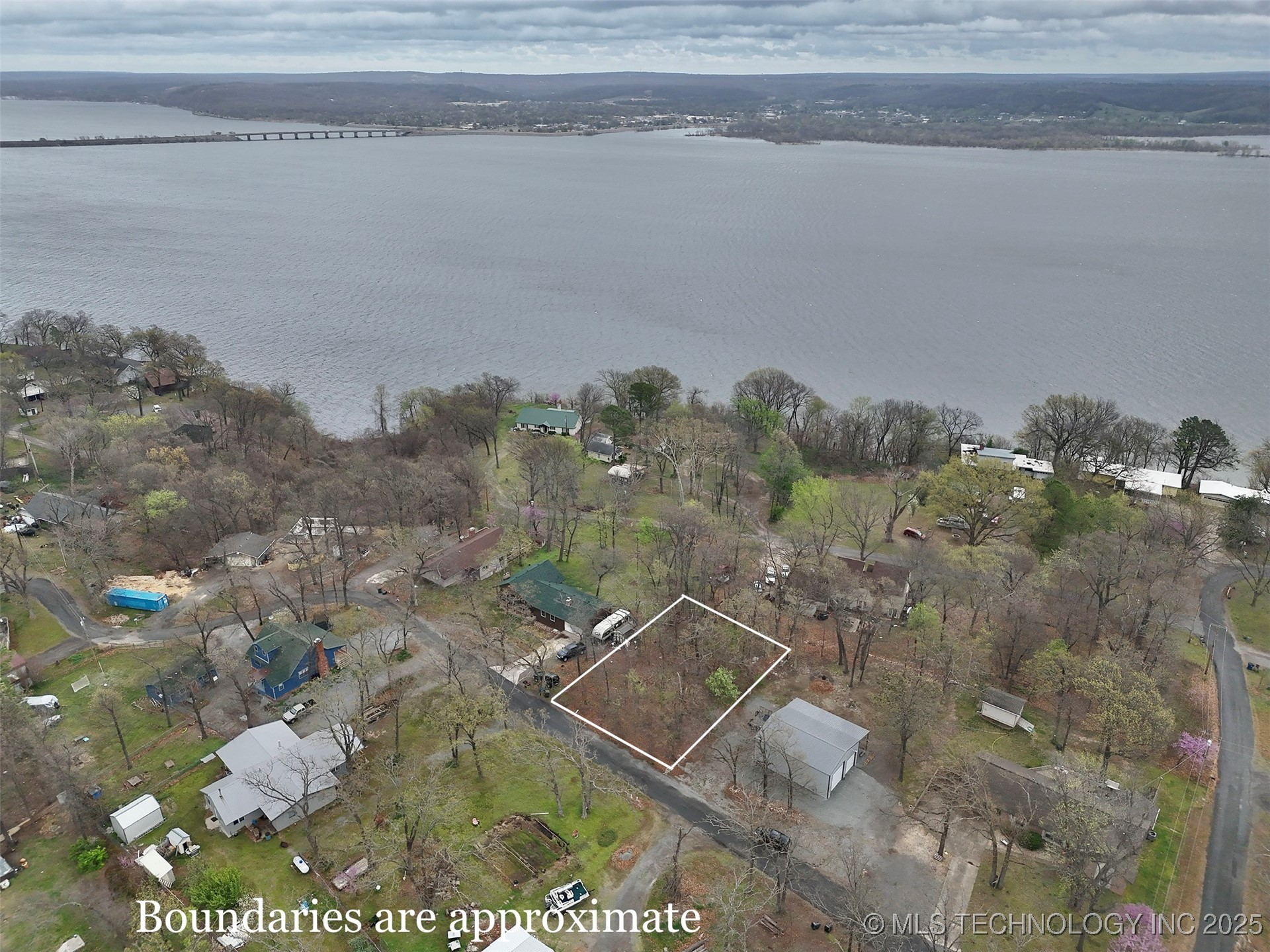 Big Bluff Street Property Photo 3