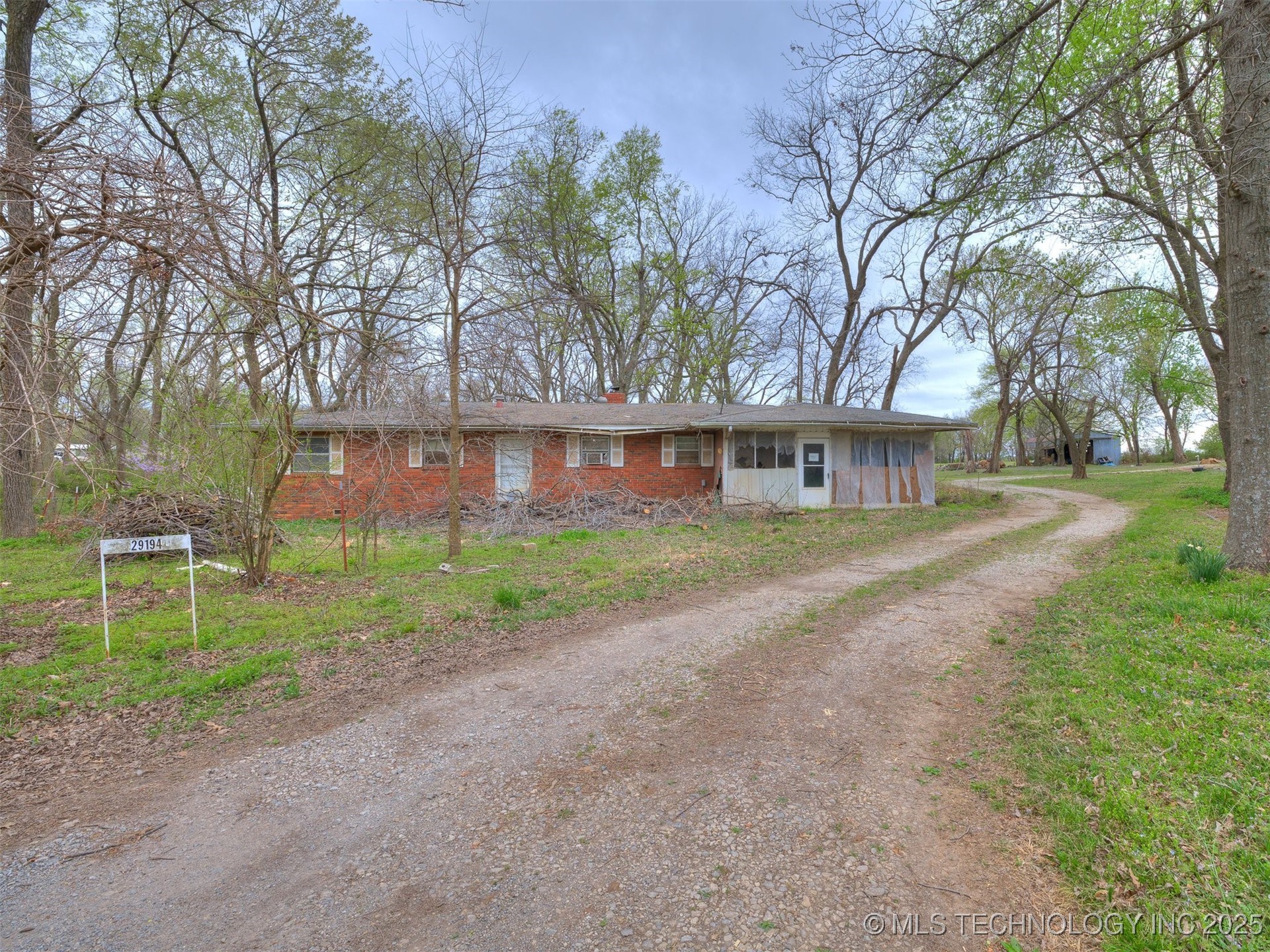 29194 S 4205 Road Property Photo 17