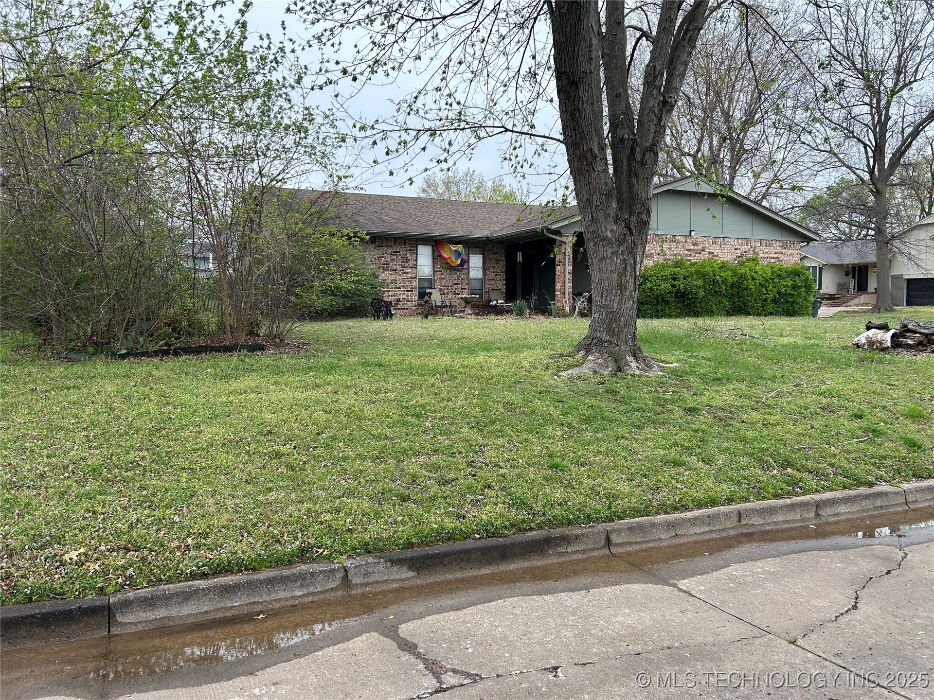 901 S Anthony Street Property Photo 2