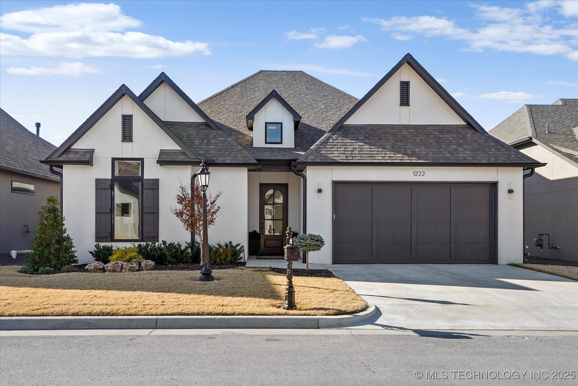 1222 N 71st Place Property Photo