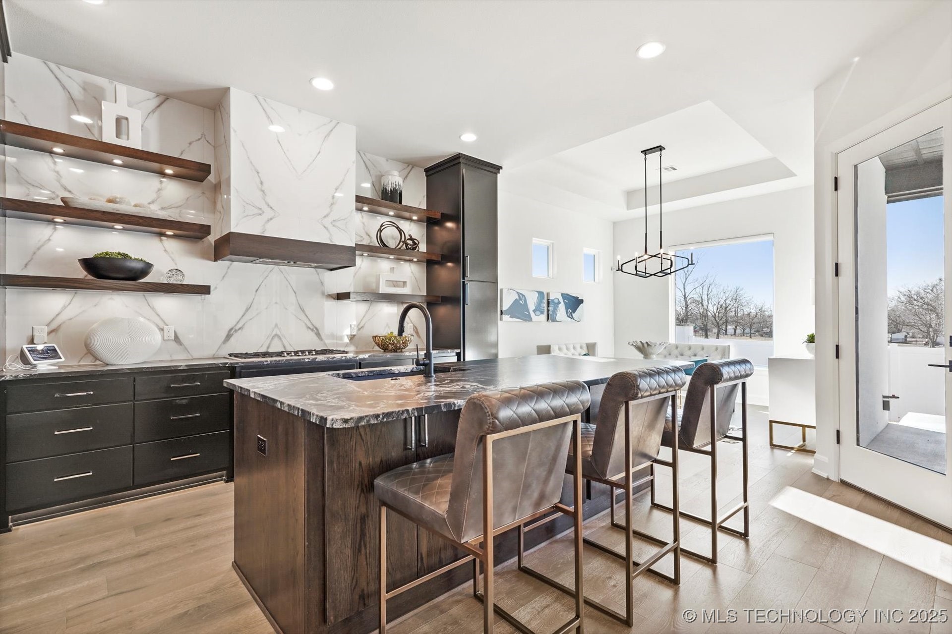 1222 N 71st Place Property Photo 12