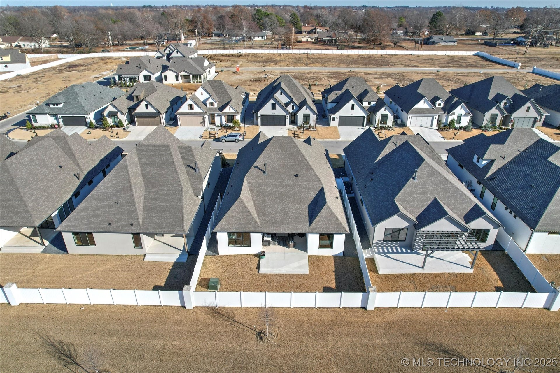 1222 N 71st Place Property Photo 38