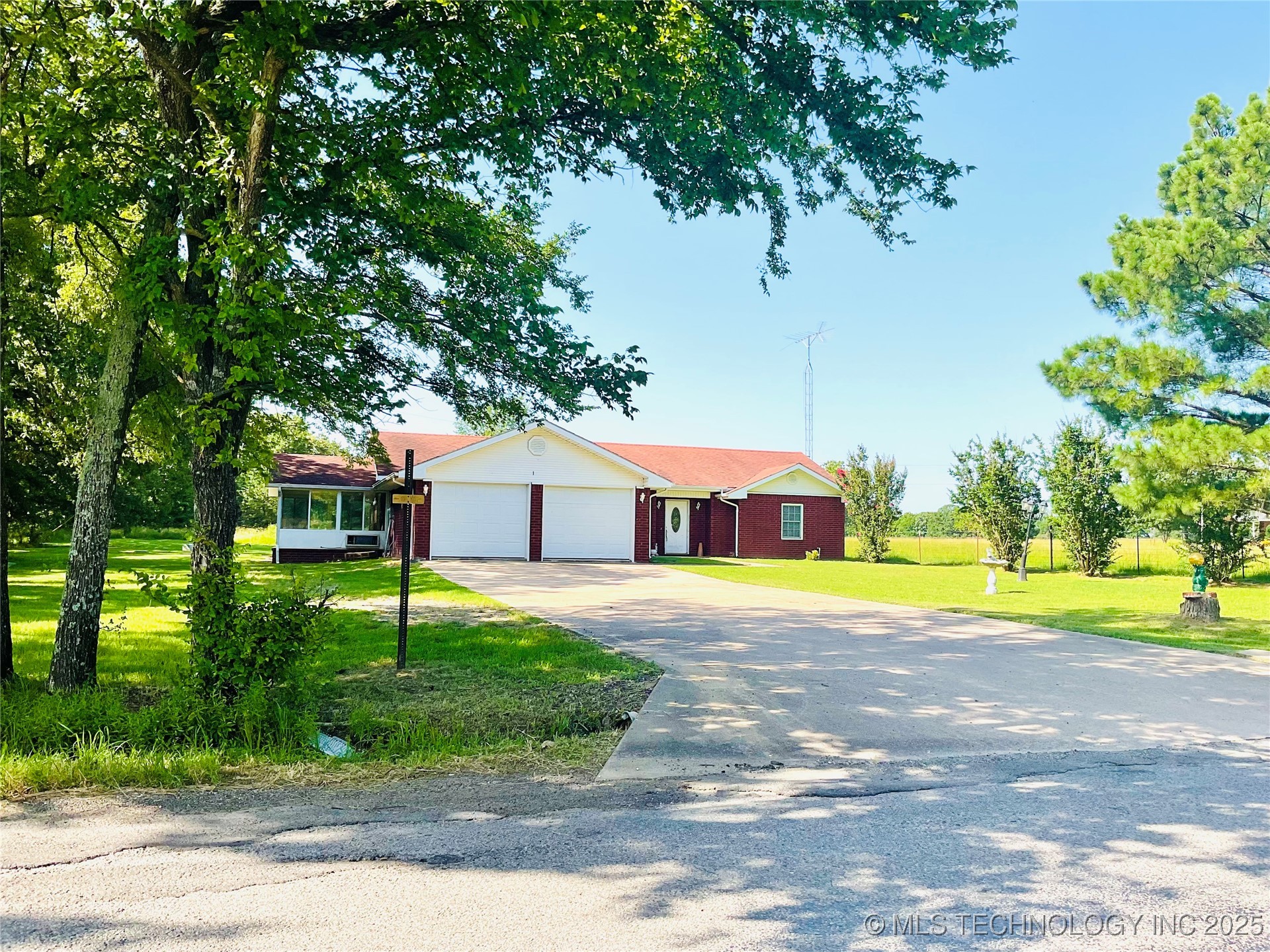 2168 High Hill Road Property Photo 1