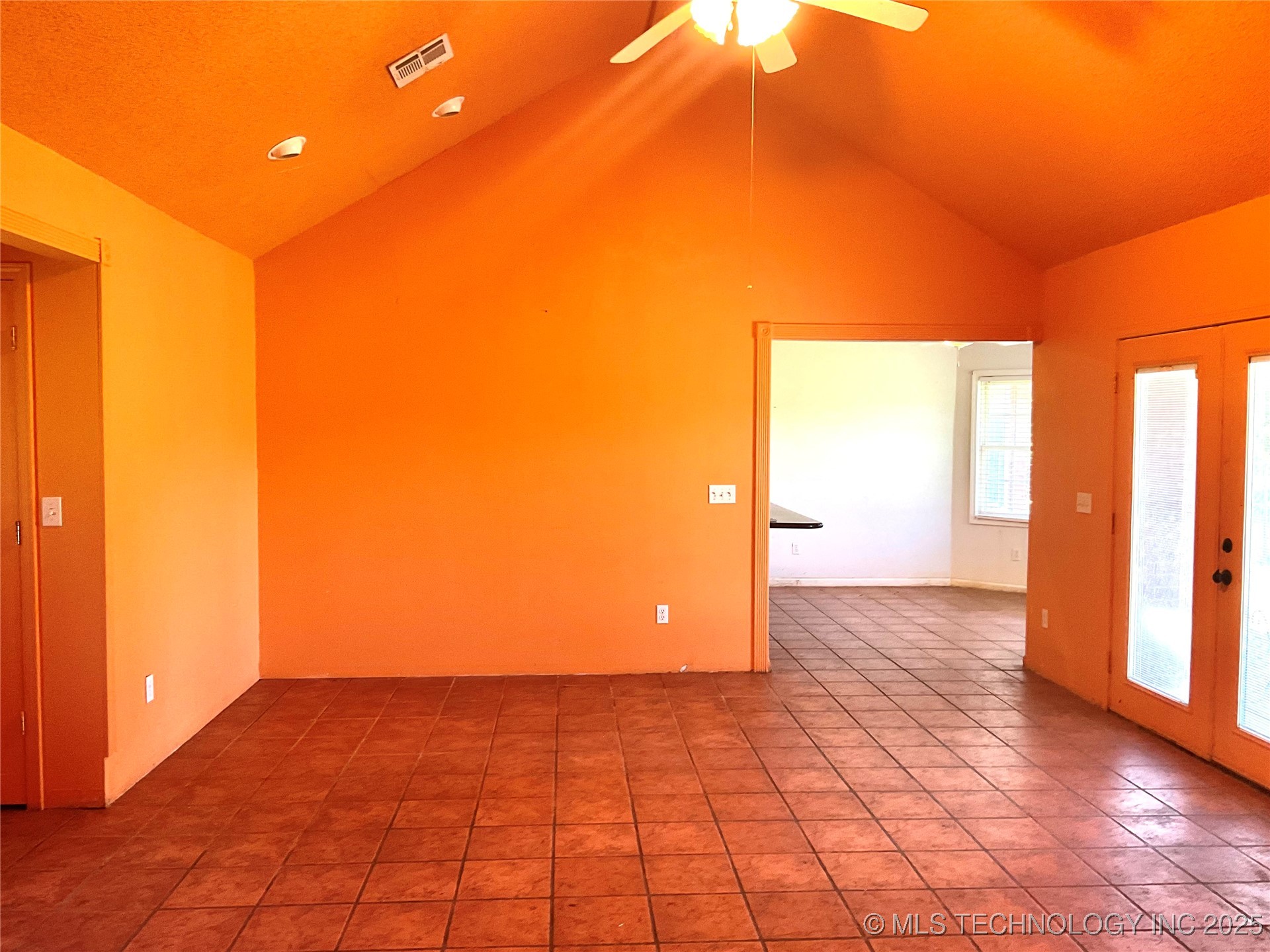 2168 High Hill Road Property Photo 13