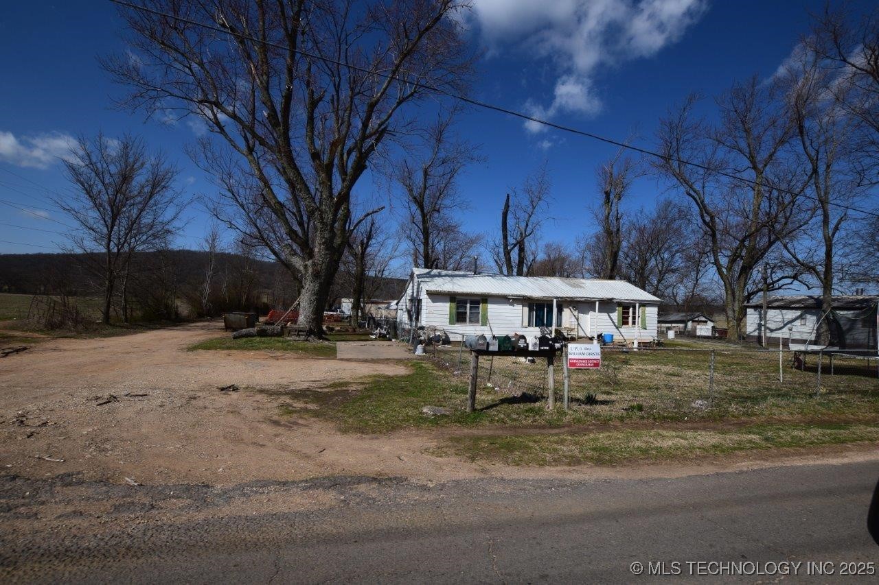 469905 E 824 Circle Property Photo