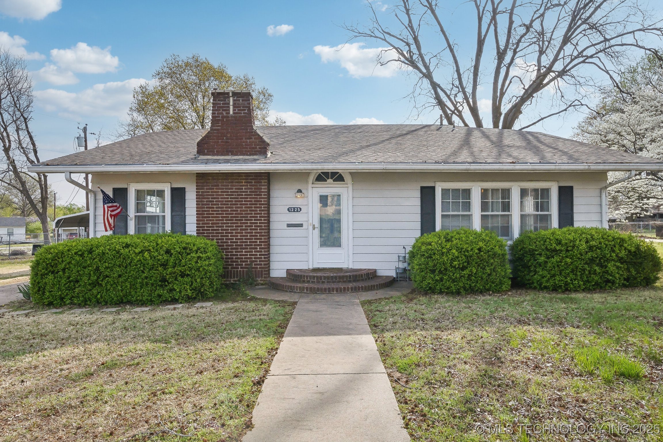 1225 S Delaware Avenue Property Photo
