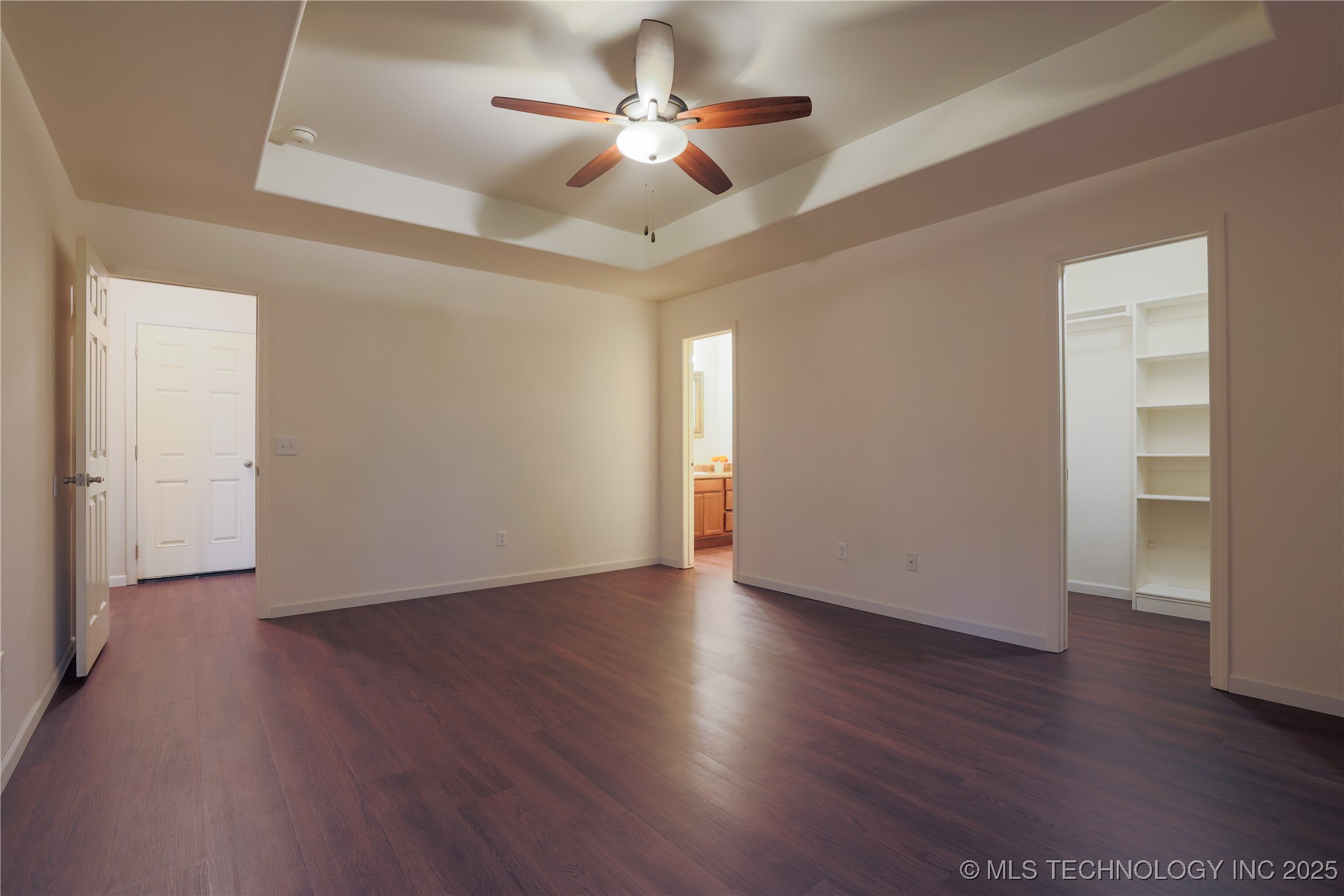 709 N Carlsbad Street Property Photo 9
