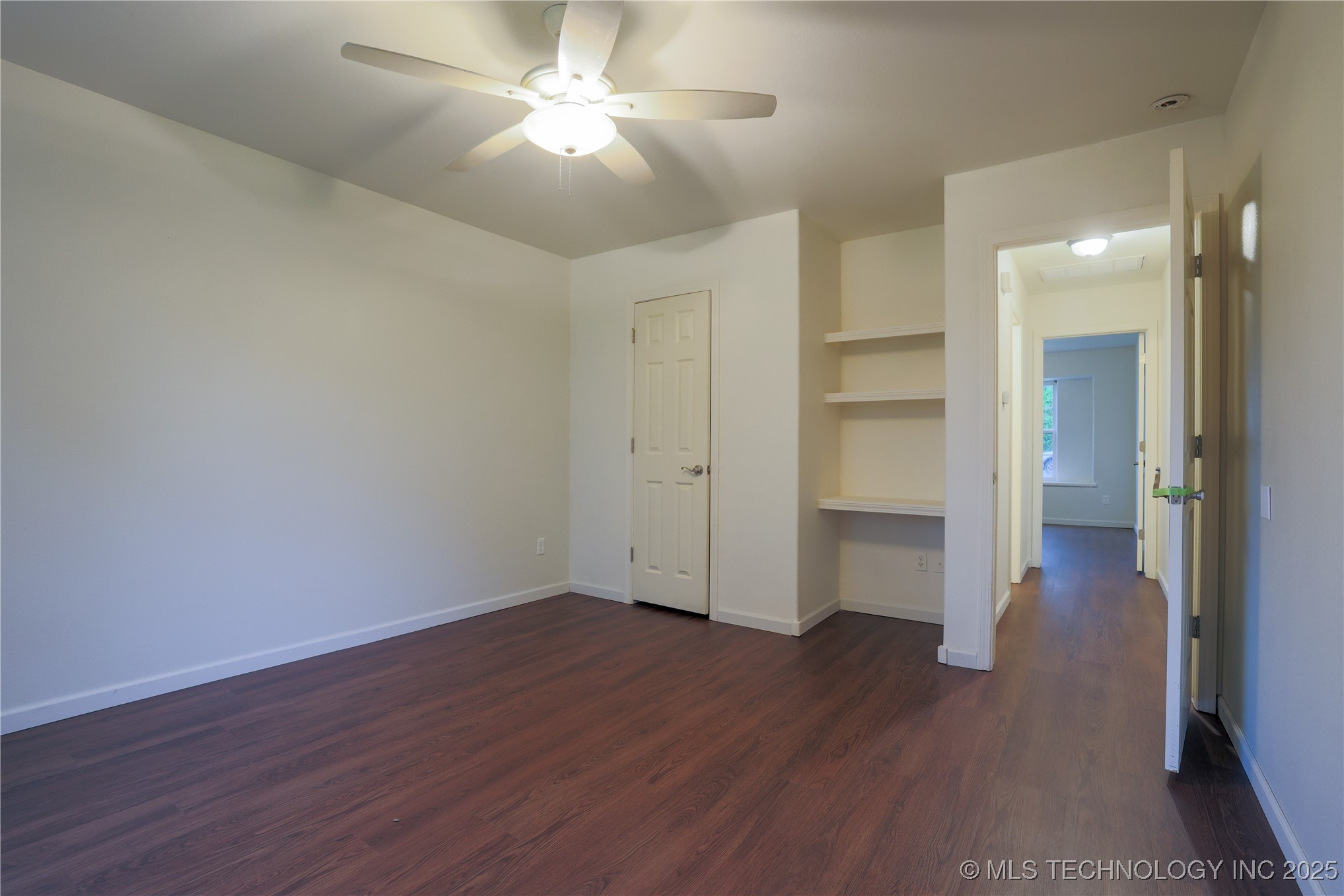 709 N Carlsbad Street Property Photo 13