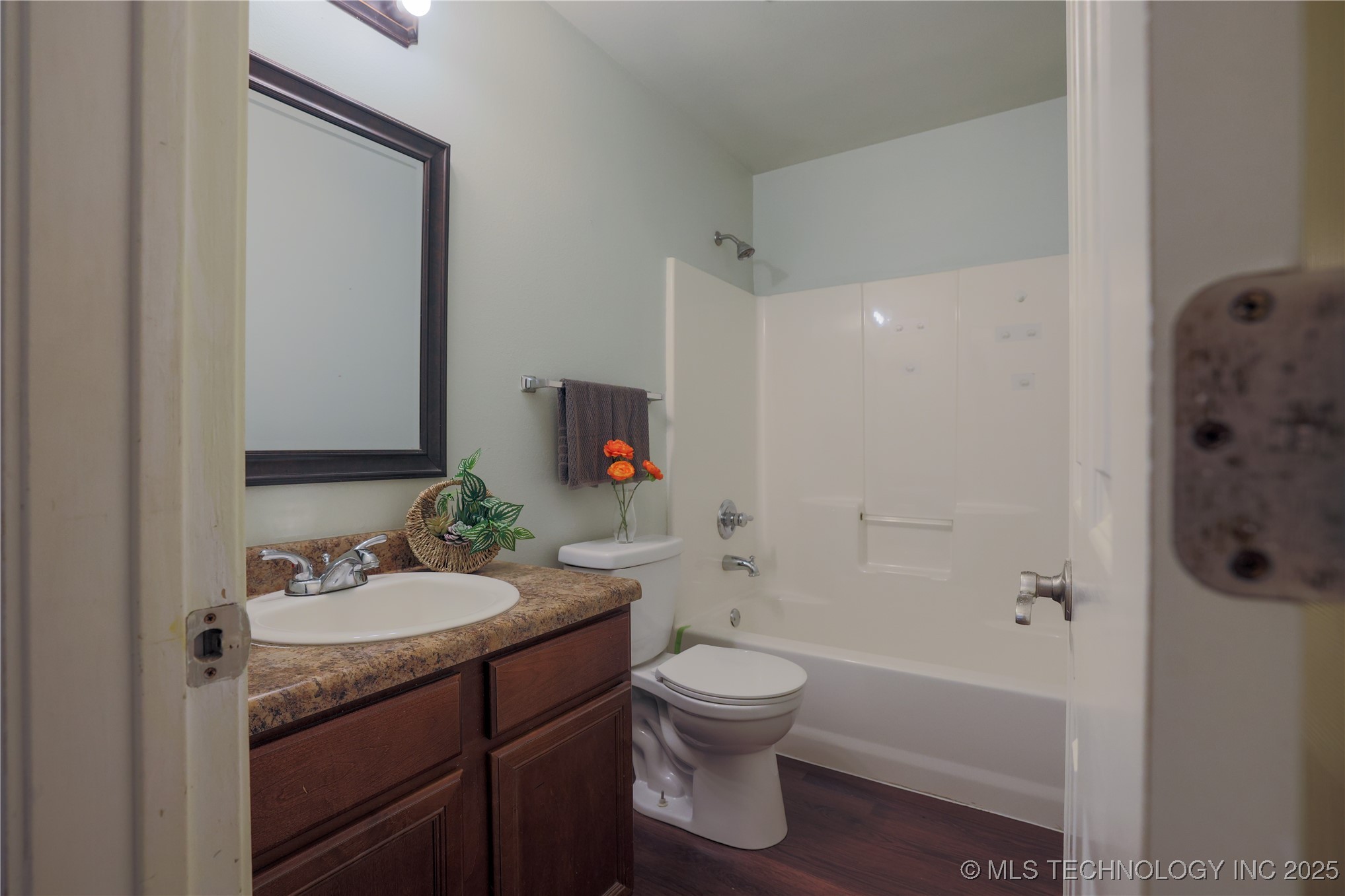 709 N Carlsbad Street Property Photo 14