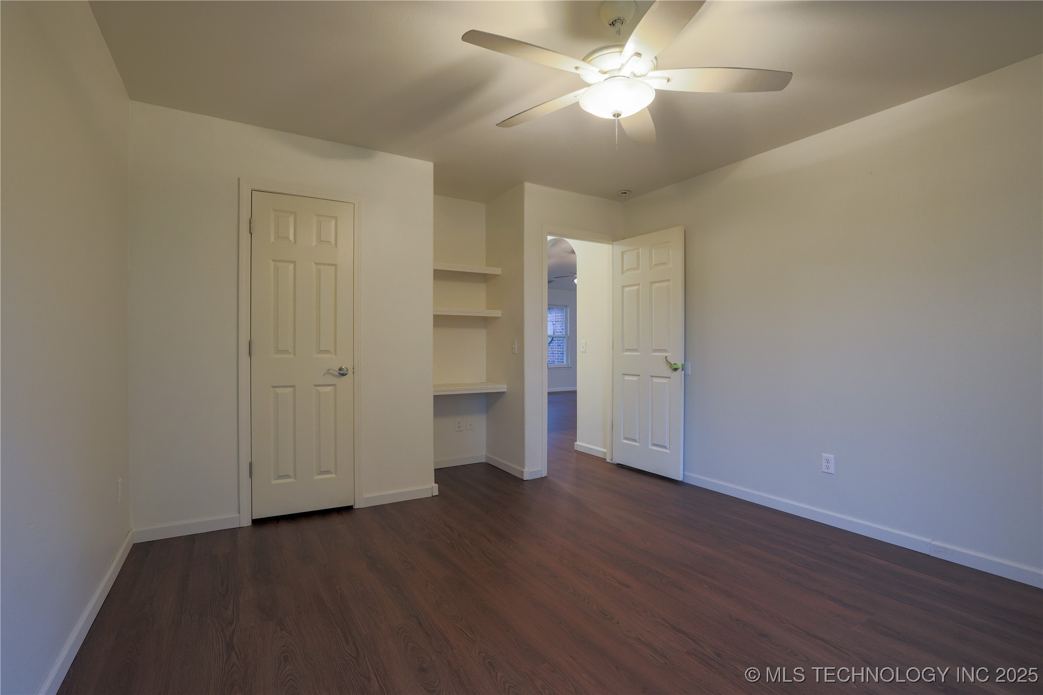 709 N Carlsbad Street Property Photo 17