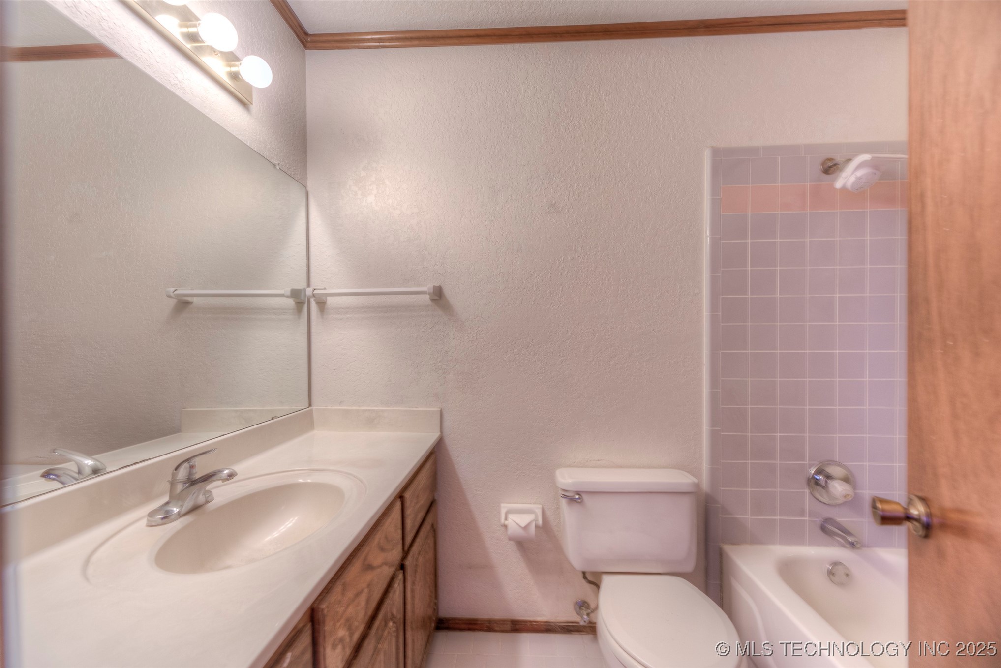 1818 S 138th East Avenue Property Photo 16
