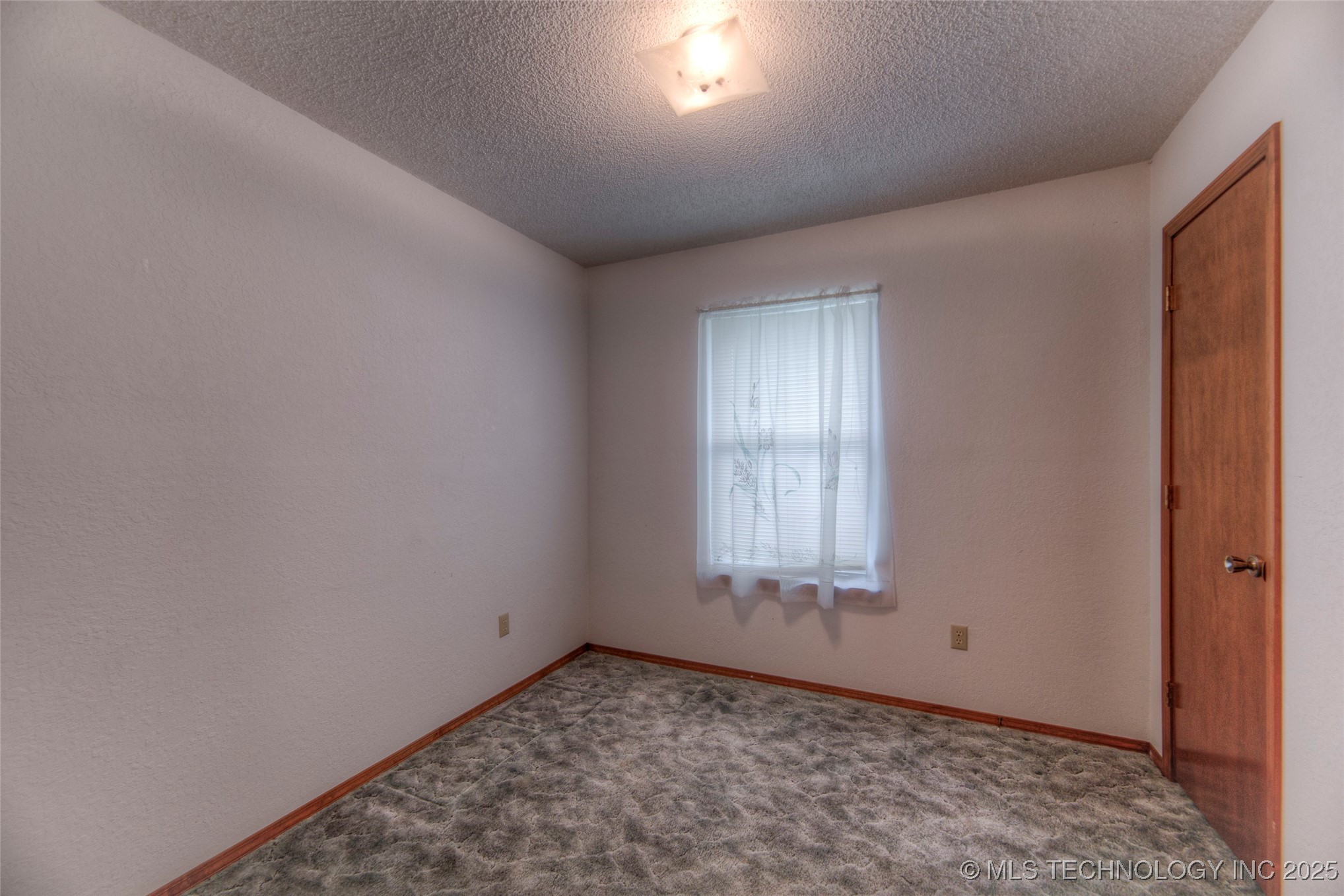1818 S 138th East Avenue Property Photo 18