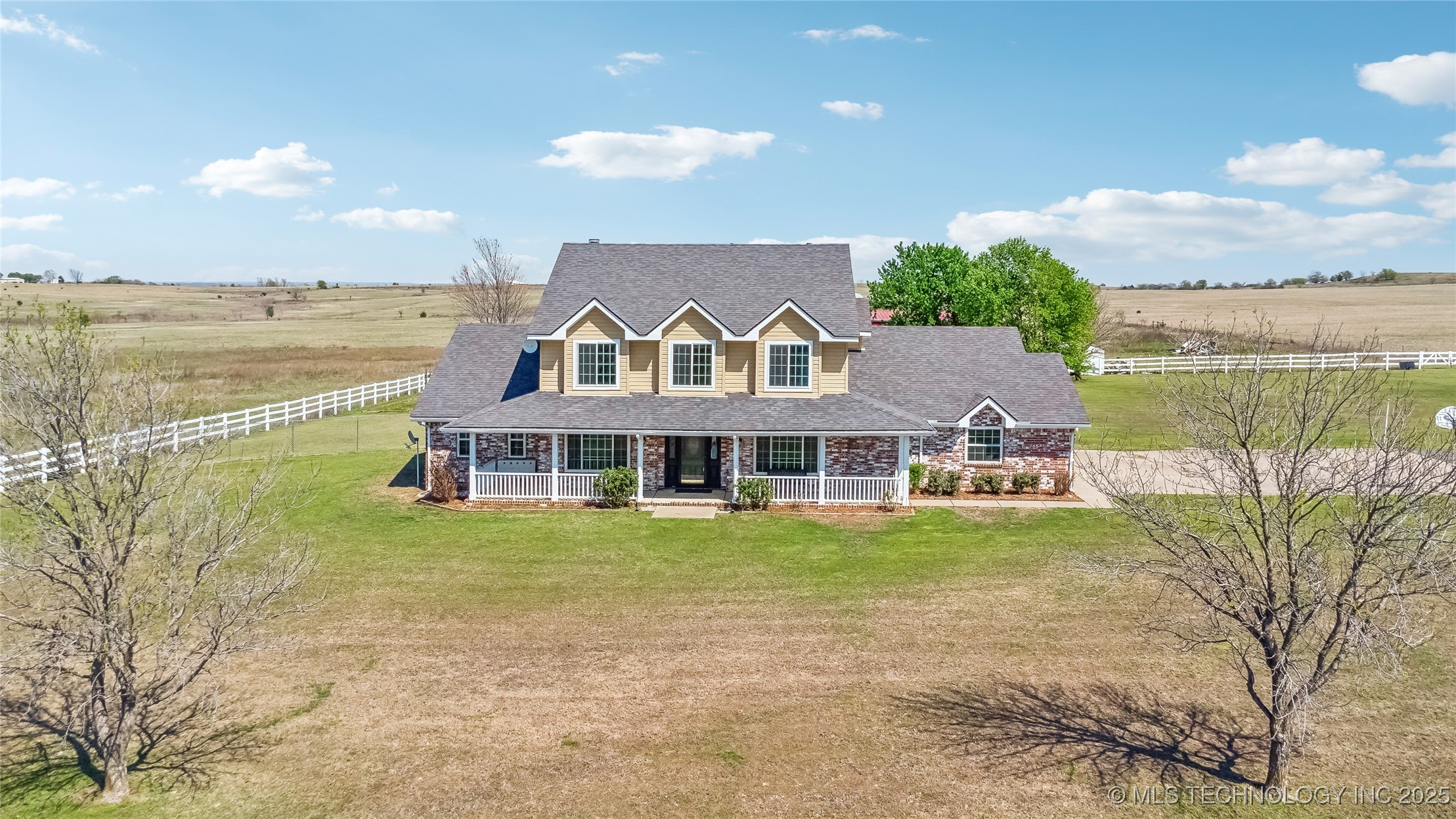 28002 Hwy 75 Property Photo