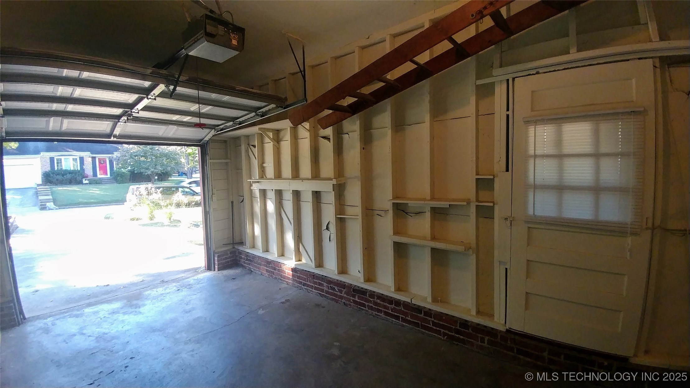 4707 E 9th Street Property Photo 13
