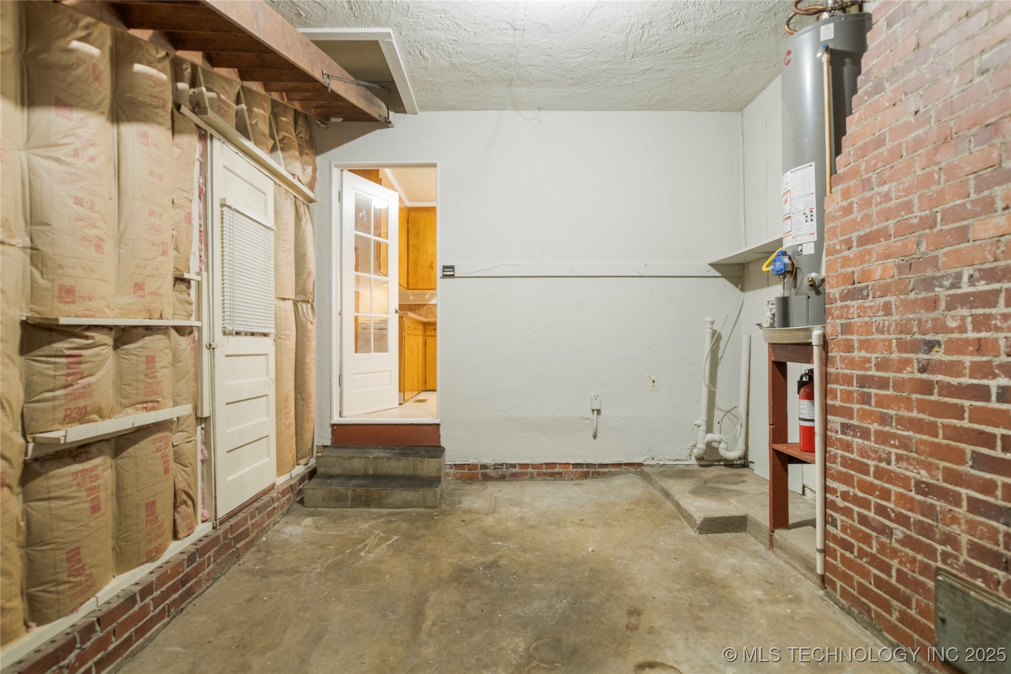 4707 E 9th Street Property Photo 15