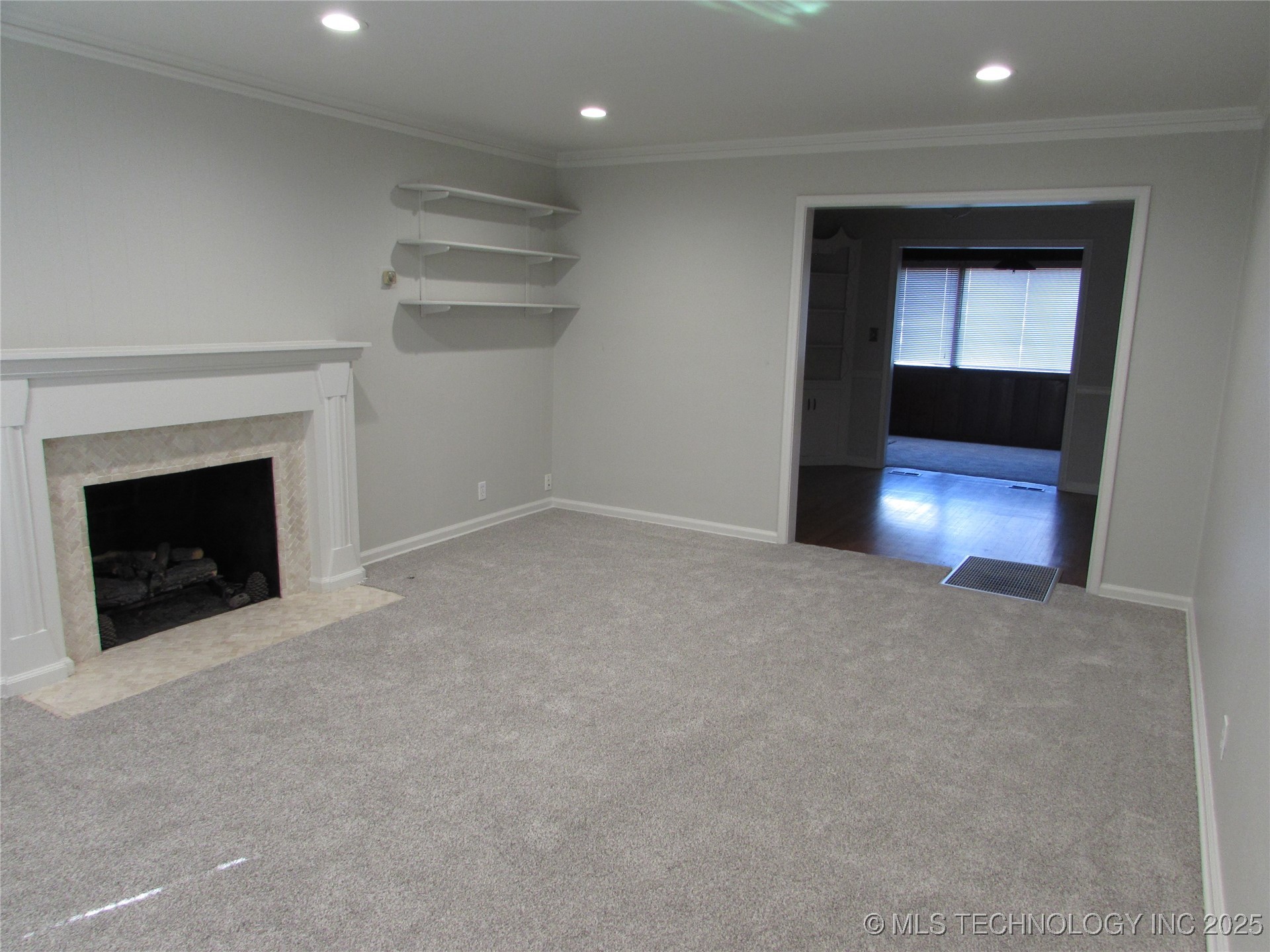 4707 E 9th Street Property Photo 16