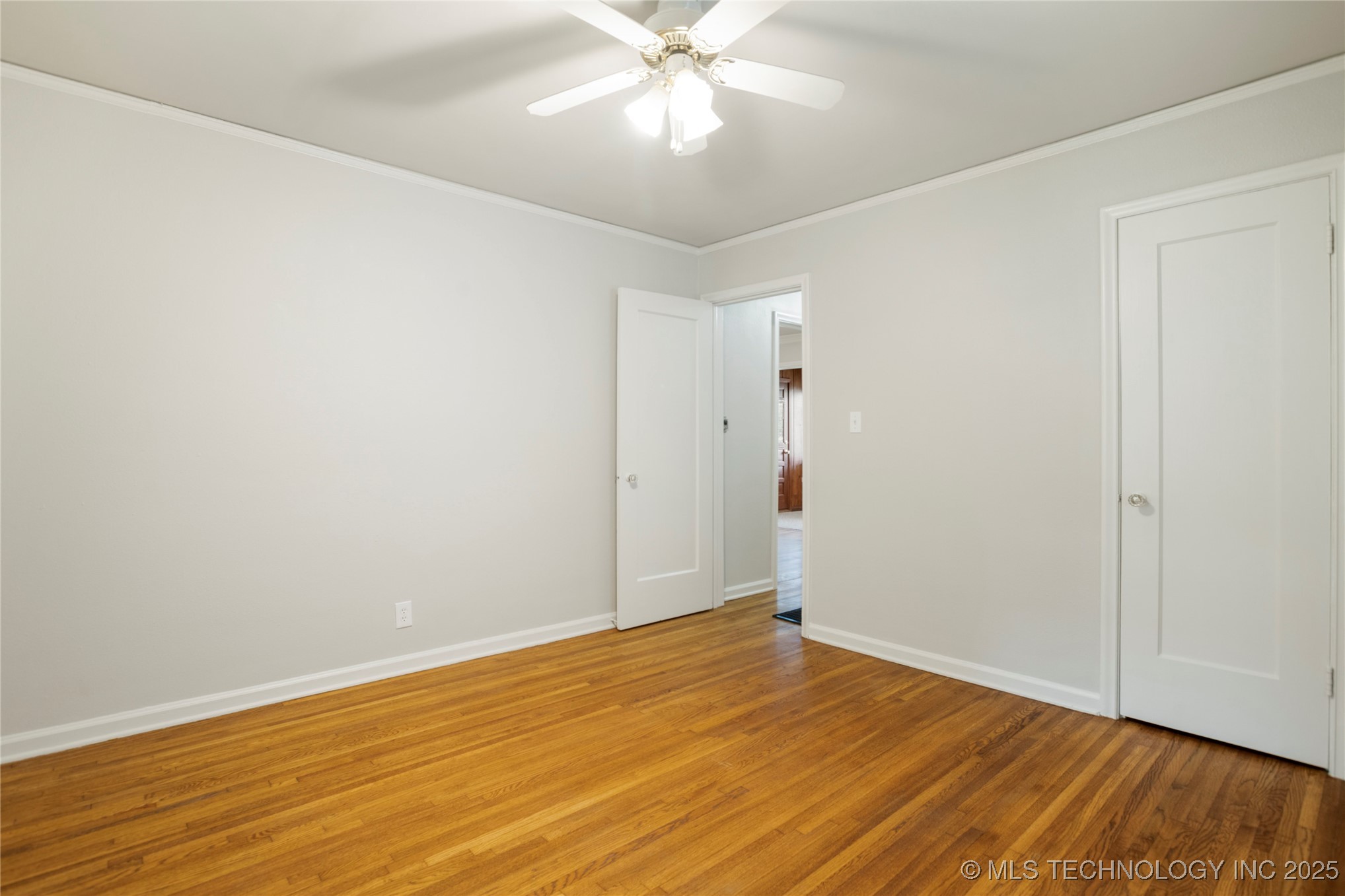 4707 E 9th Street Property Photo 24