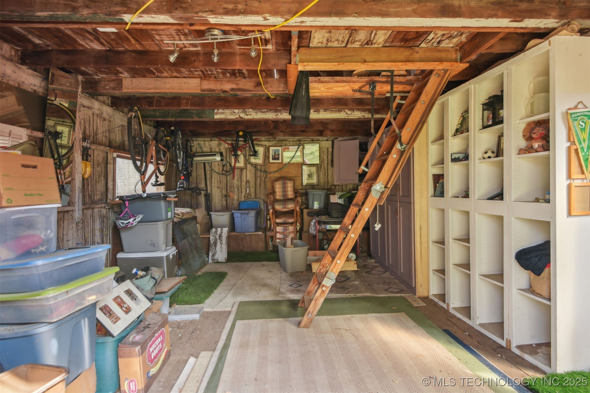 2729 E 22nd Street Property Photo 55