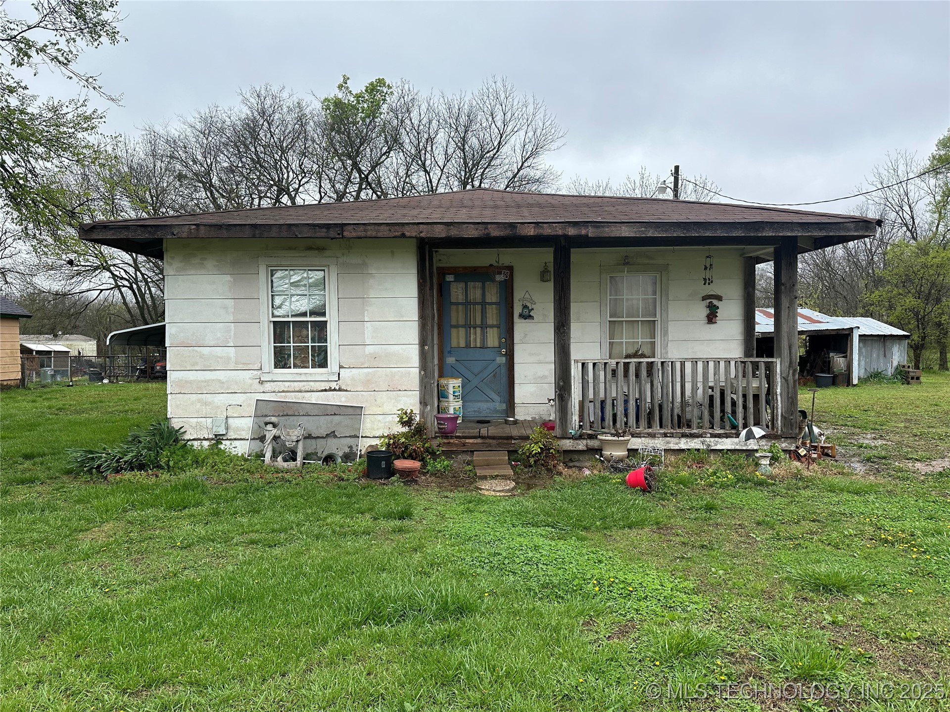 6951 N 310 Road Property Photo 1