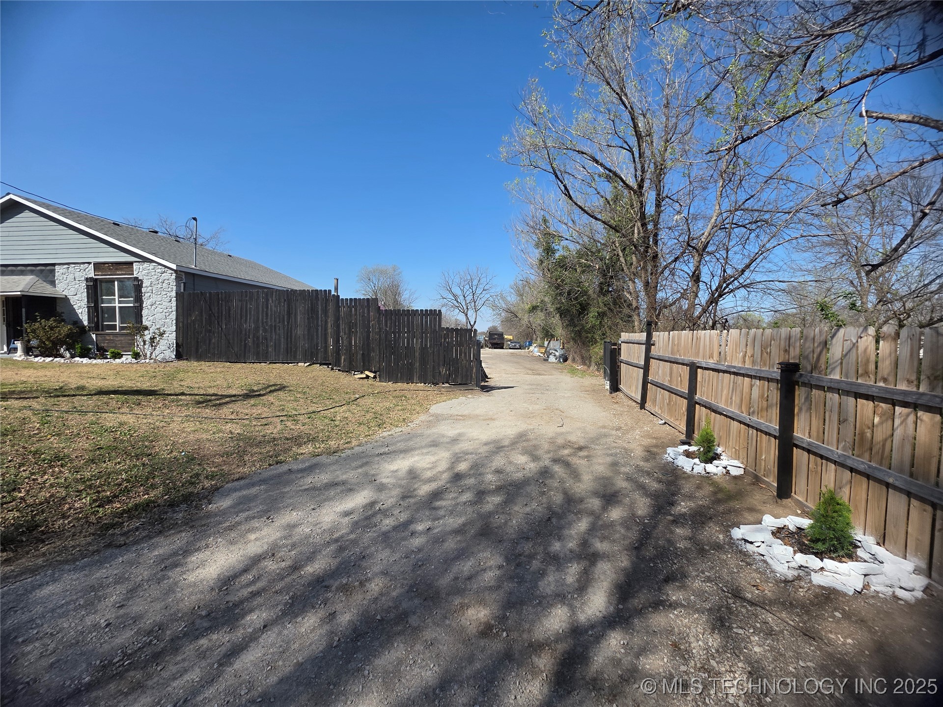5219 E Latimer Street Property Photo 7