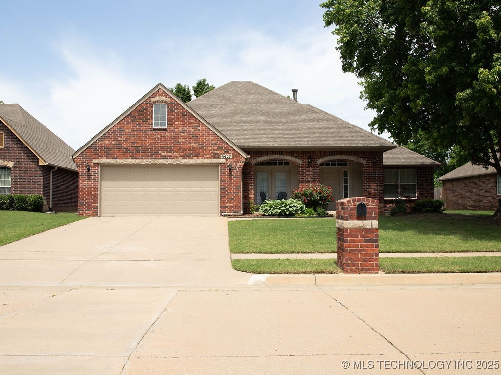 6424 E Forest Ridge Boulevard Property Photo 1