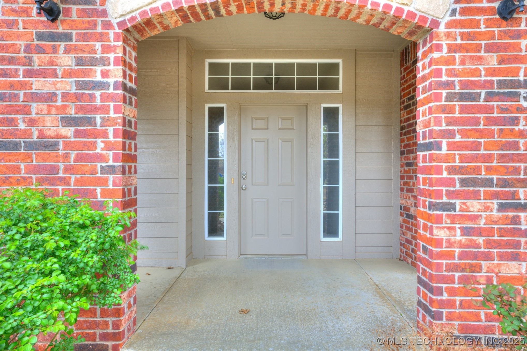 6424 E Forest Ridge Boulevard Property Photo 7