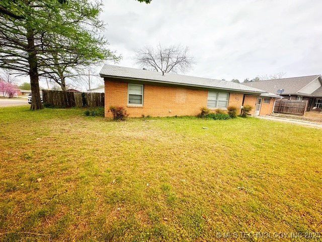 800 N Burgess Property Photo