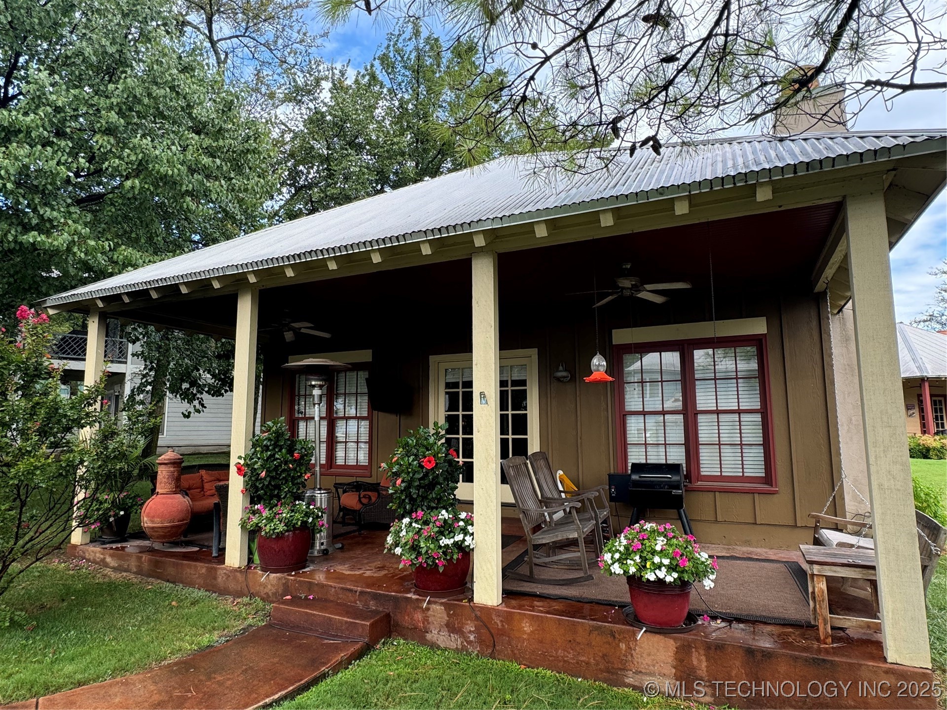 447560 Angler Way Property Photo 1