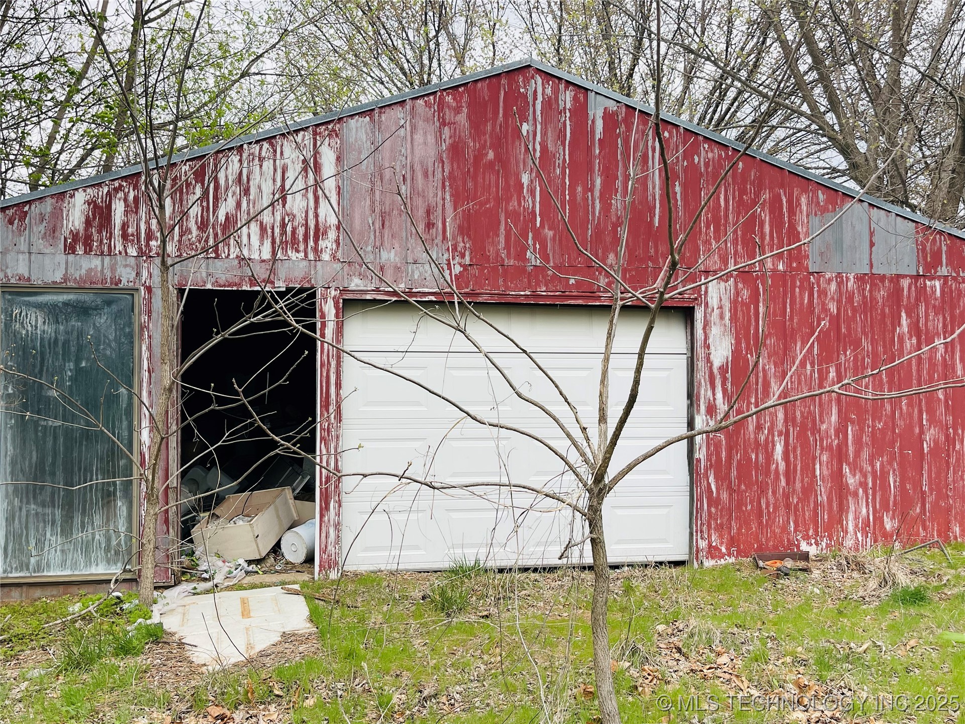 Hickory Street Property Photo 25