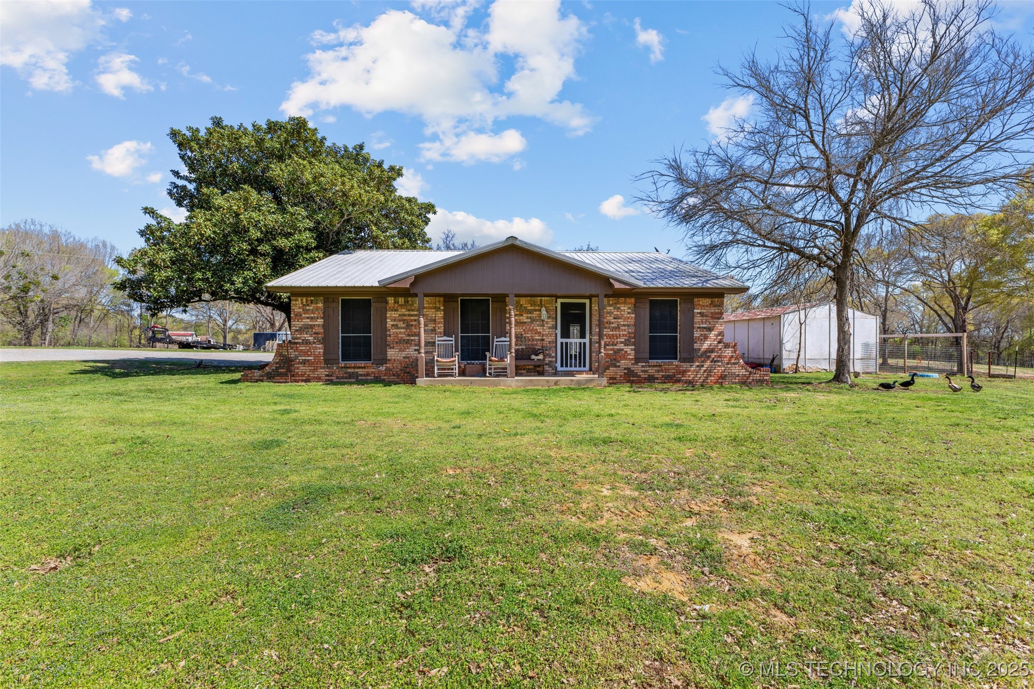 8852 Hwy 69-75 Property Photo