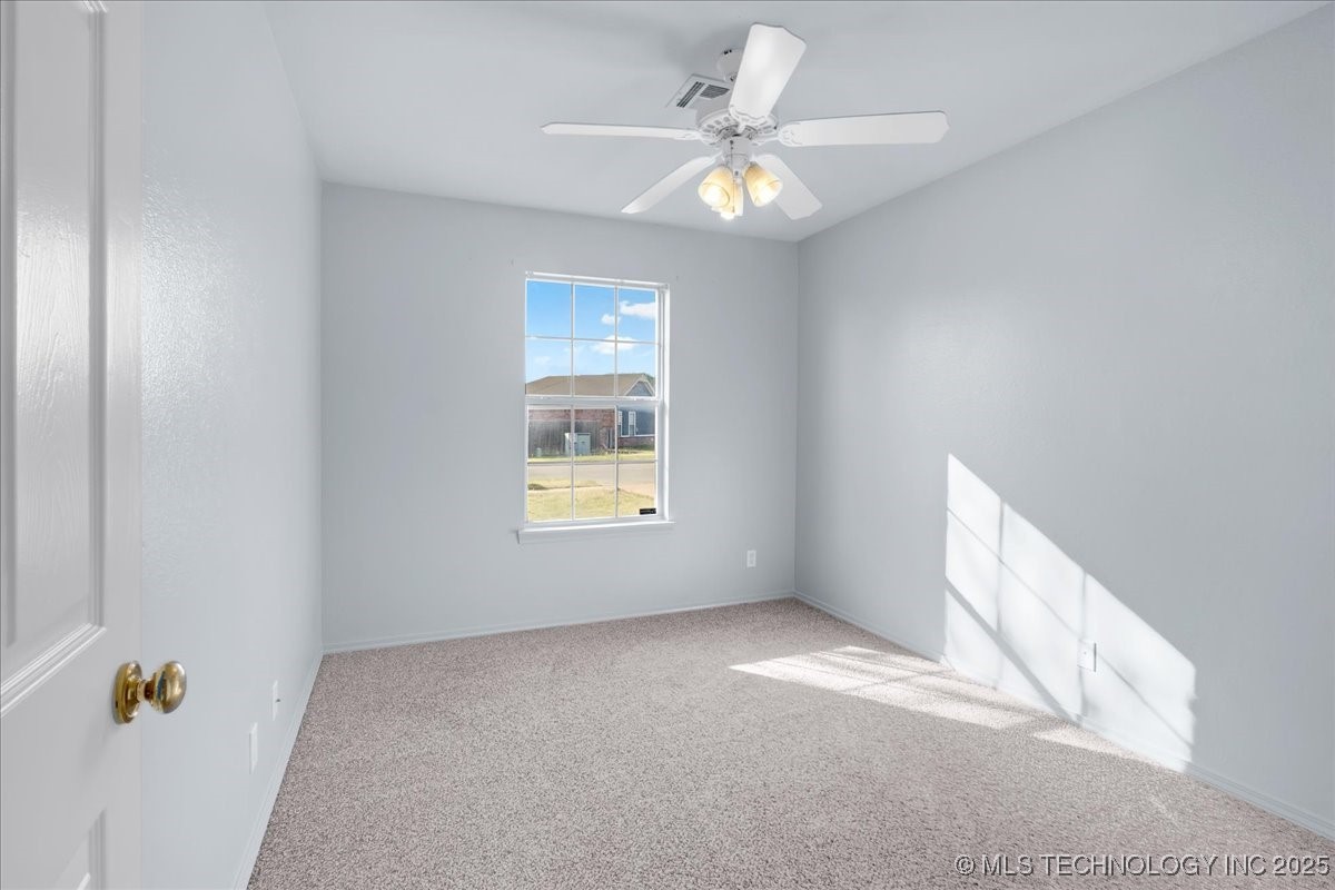 11820 N 109th East Avenue Property Photo 28