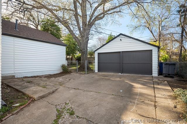 2514 E 18th Street Property Photo 34