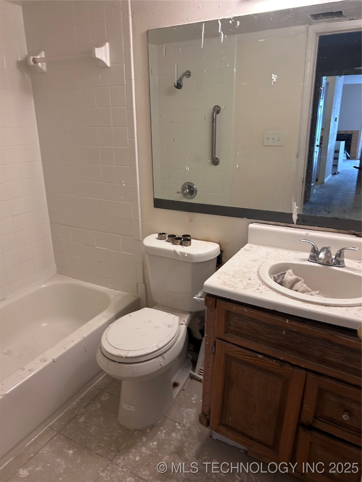 1808 E 66th Place D 102 Property Photo 8