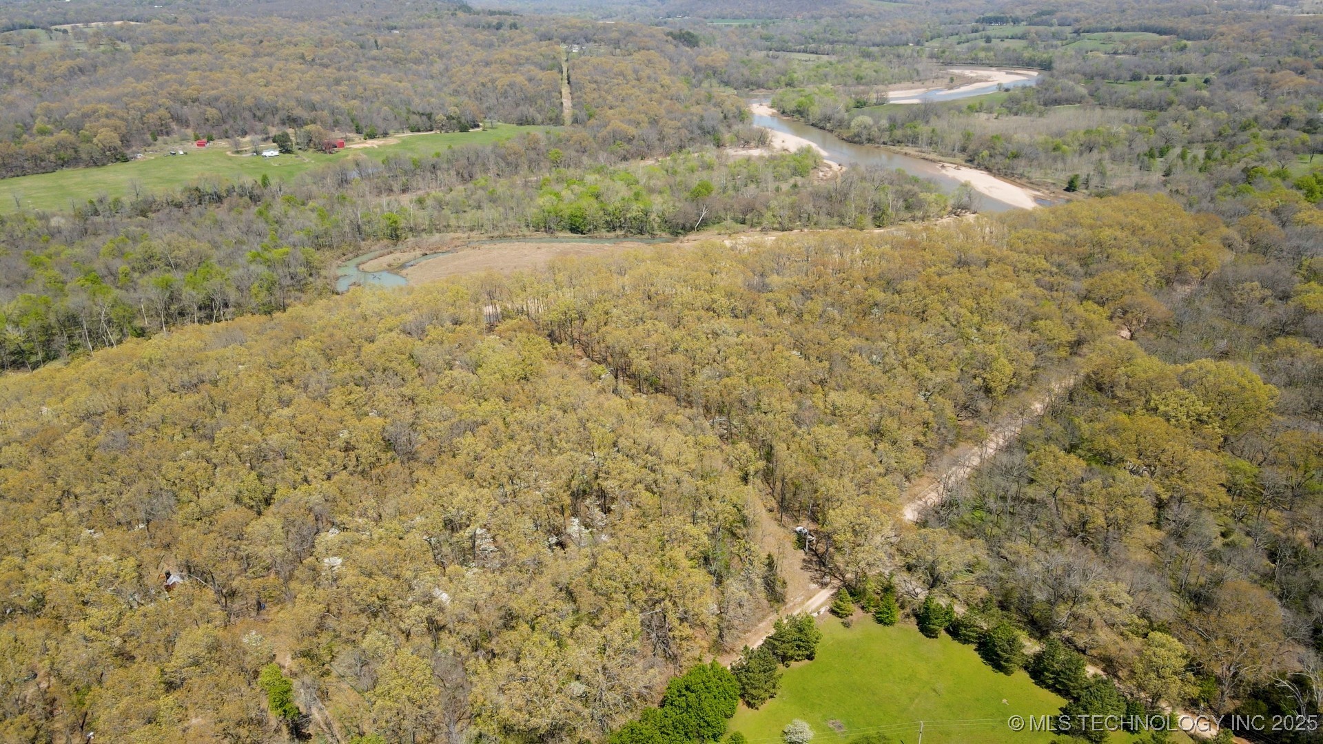 25182 E 770 Road Property Photo 6