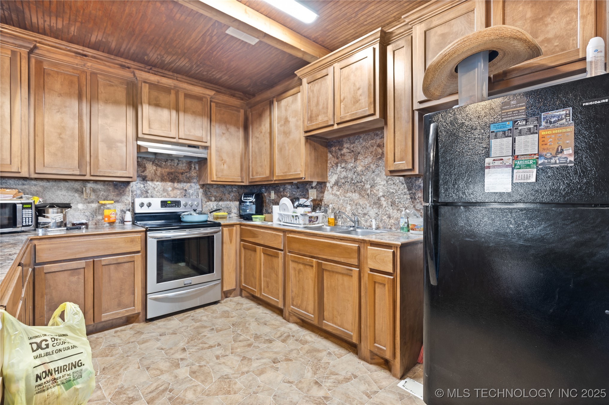 8100 Wainwright Road Property Photo 30