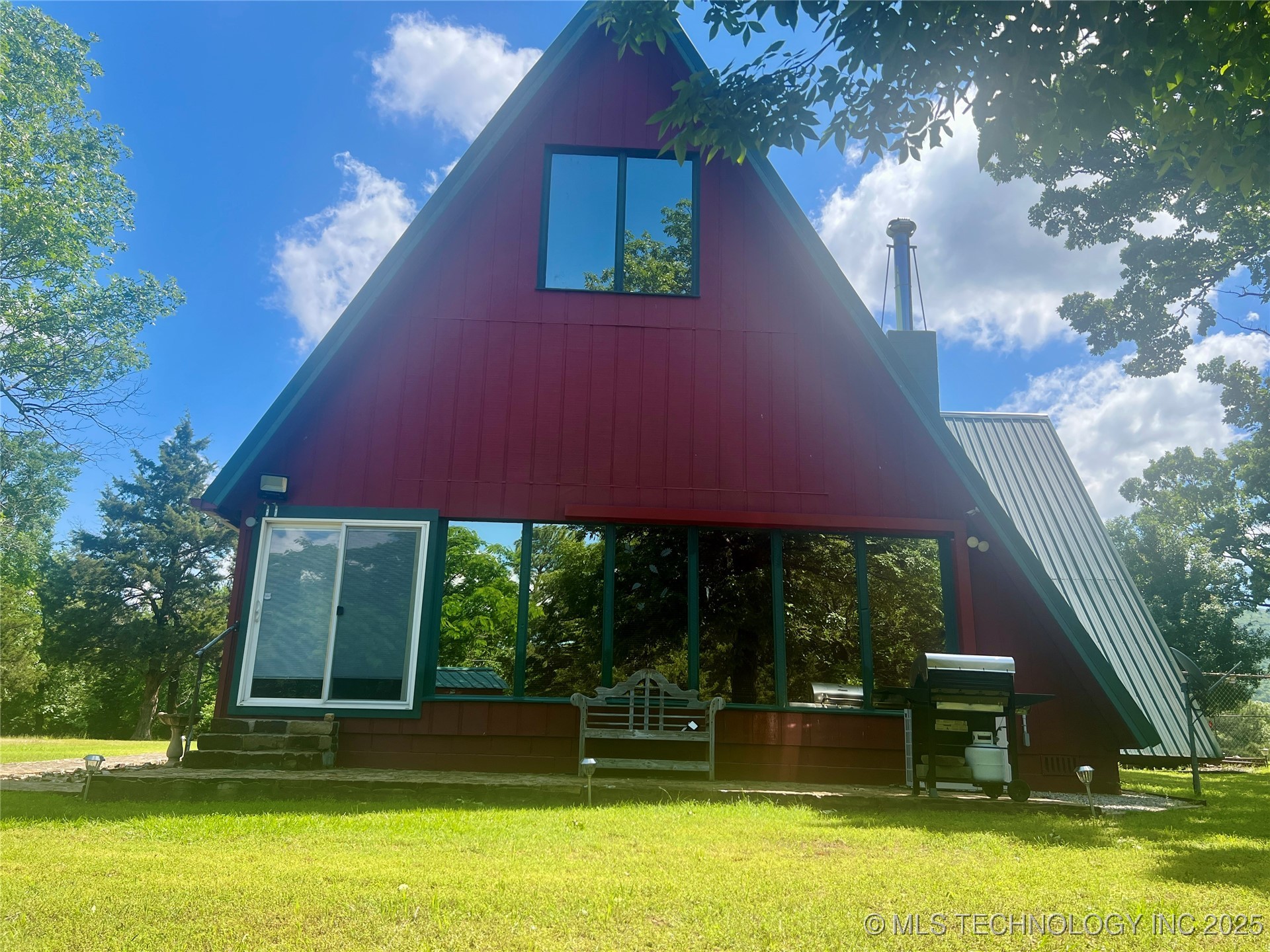 13404 96 Road Property Photo 2