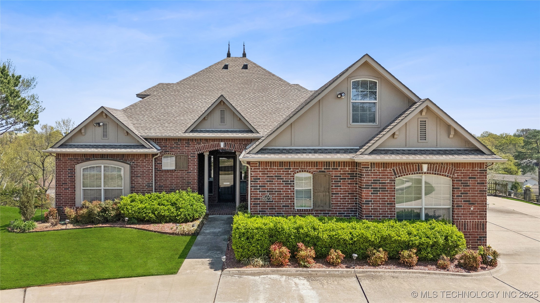 6673 E 60th Place Property Photo 1