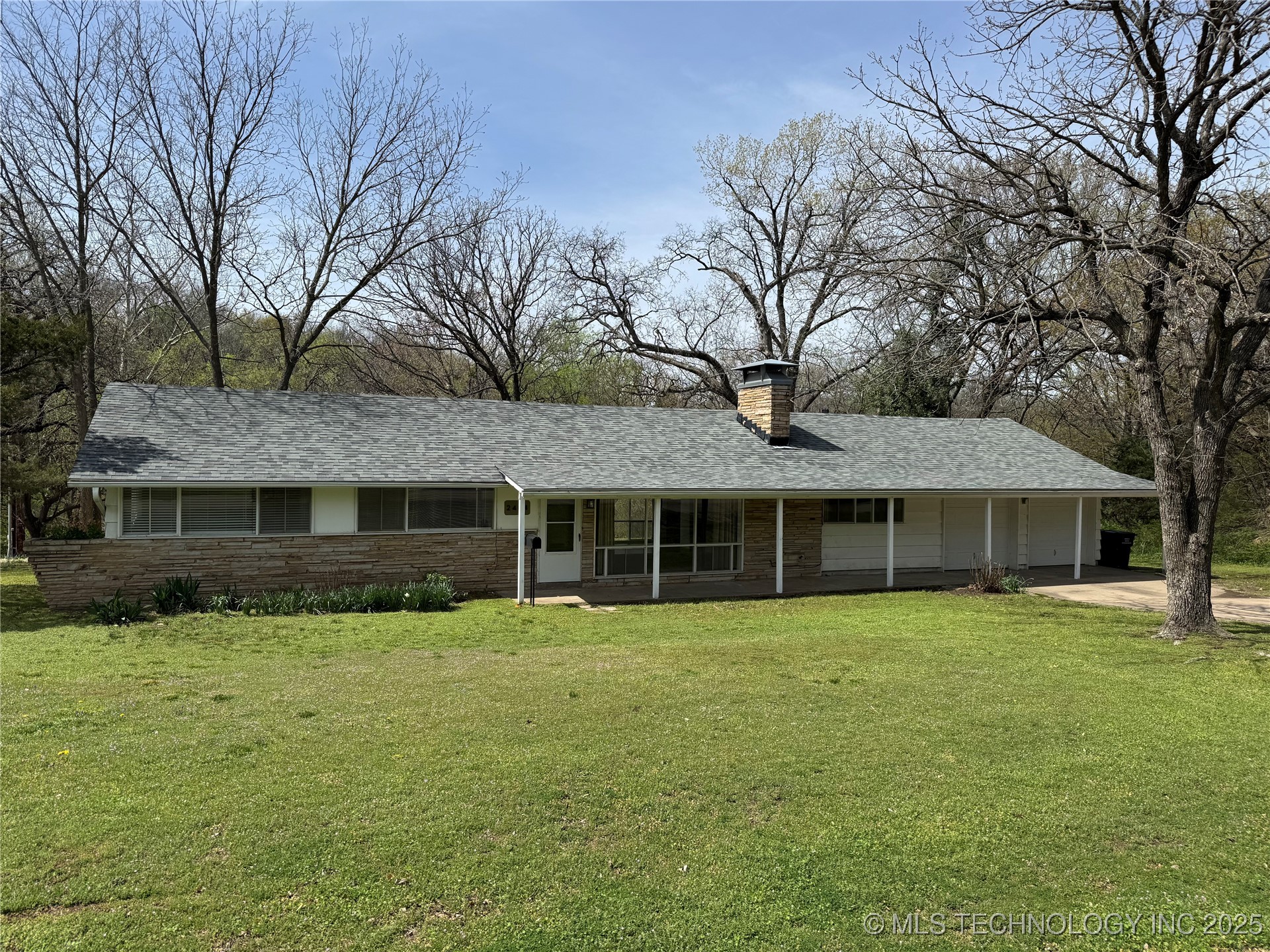 2404 Circle Drive Property Photo