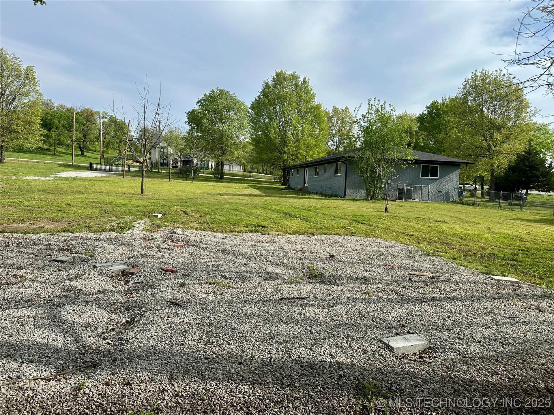 7810 S Union Avenue Property Photo 34